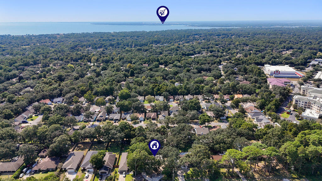 DIXON S/D N1/2 LOT 5 BLK F - Residential