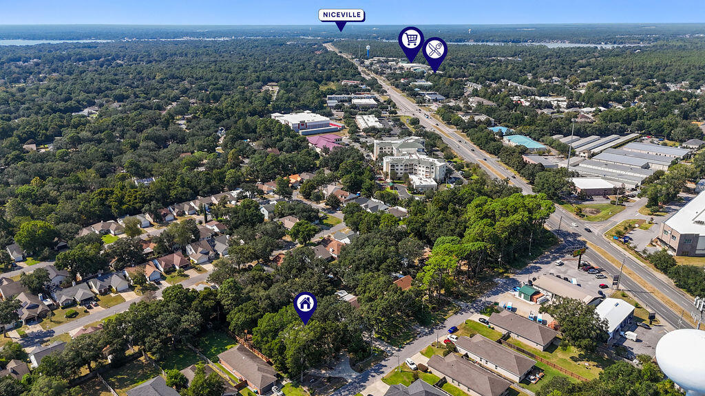 DIXON S/D N1/2 LOT 5 BLK F - Residential