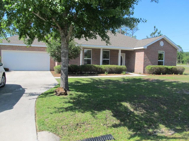 Subdivision is conveniently located near Hwy 20 and 331 Business. Only 15 minutes to the beach, 12 miles to I-10, 12 miles to Hwy 98 and within a mile to Freeport schools. This 3 bedroom/2 bath home has a spacious privacy fenced back yard with screened in back porch. 2 car garage with storage closet. Large master suite has master bath with spa tub and separate shower. Living room has a lovely gas fireplace. Owner will consider a small dog with a non-refundable pet fee of $250. No cats. No smoking.