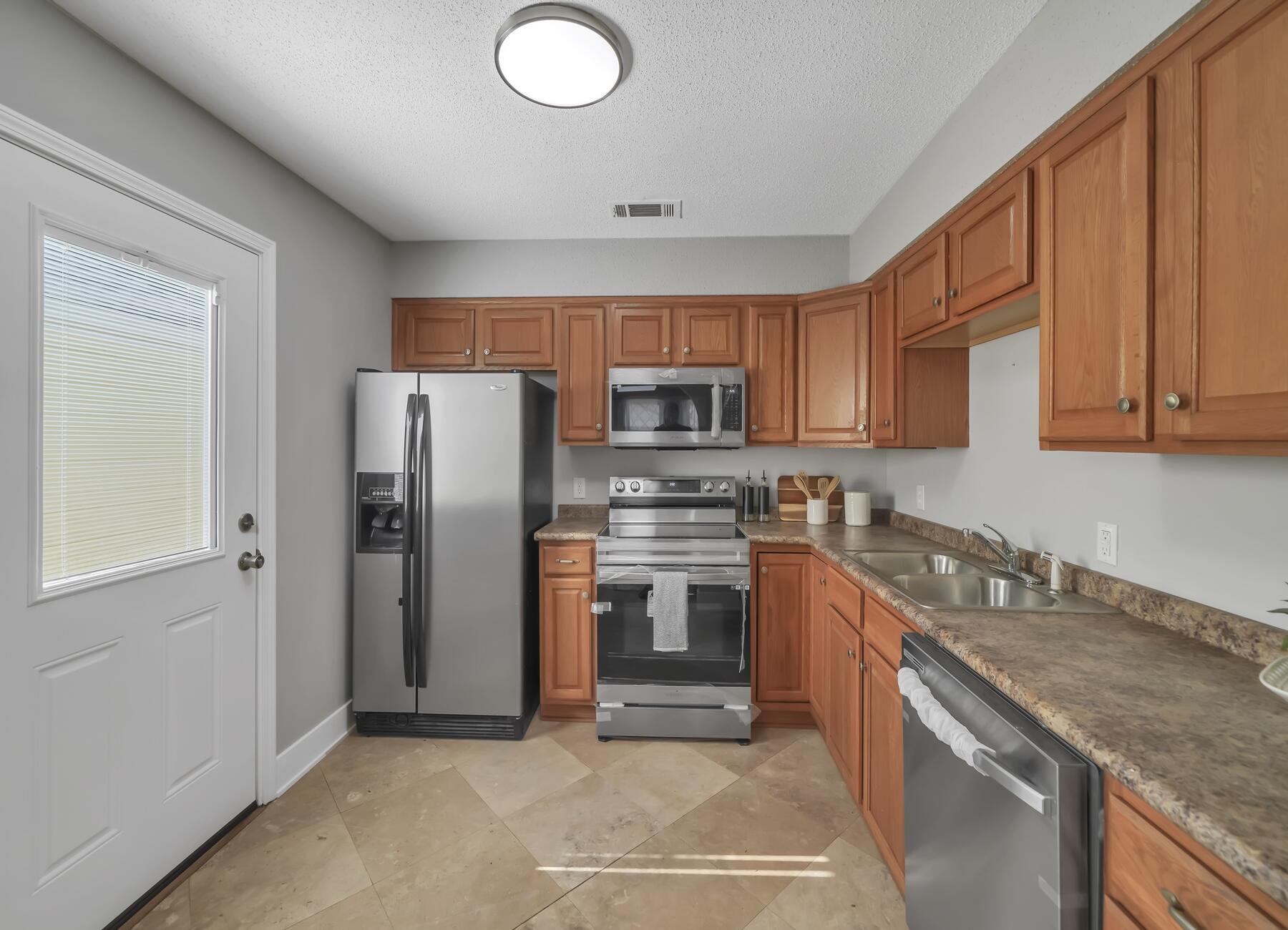 HIDDEN TRAILS PH 1 - Residential