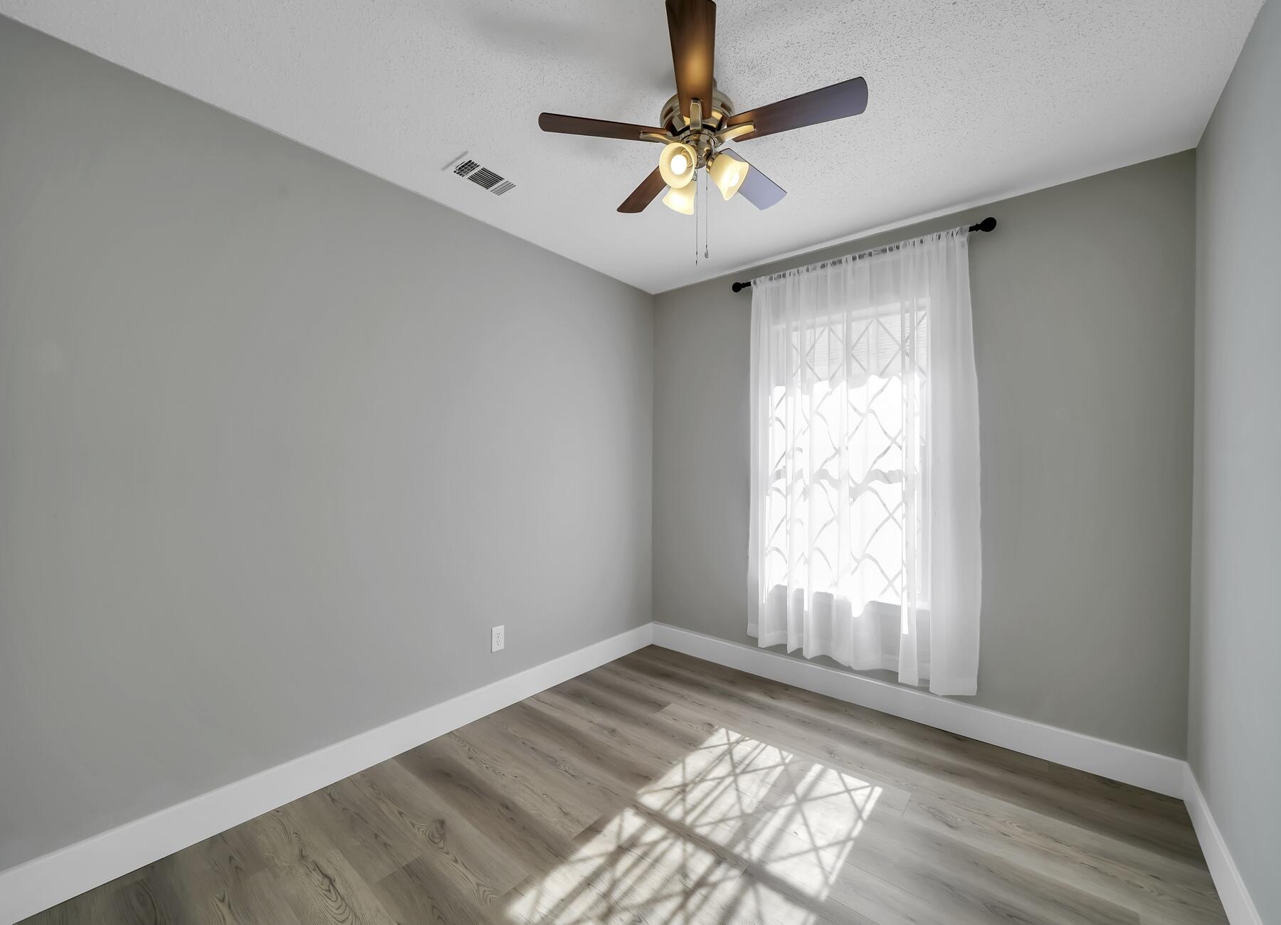 HIDDEN TRAILS PH 1 - Residential