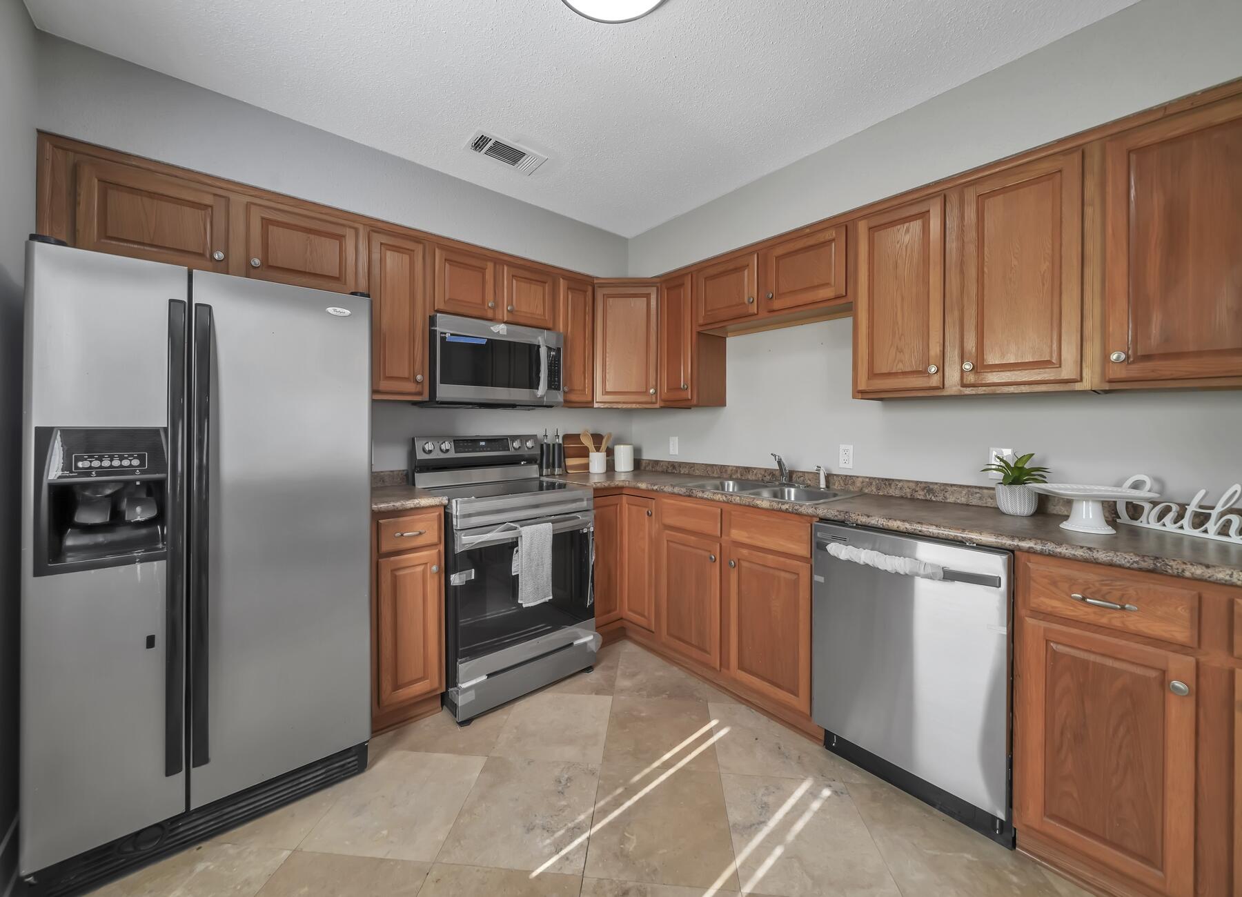 HIDDEN TRAILS PH 1 - Residential