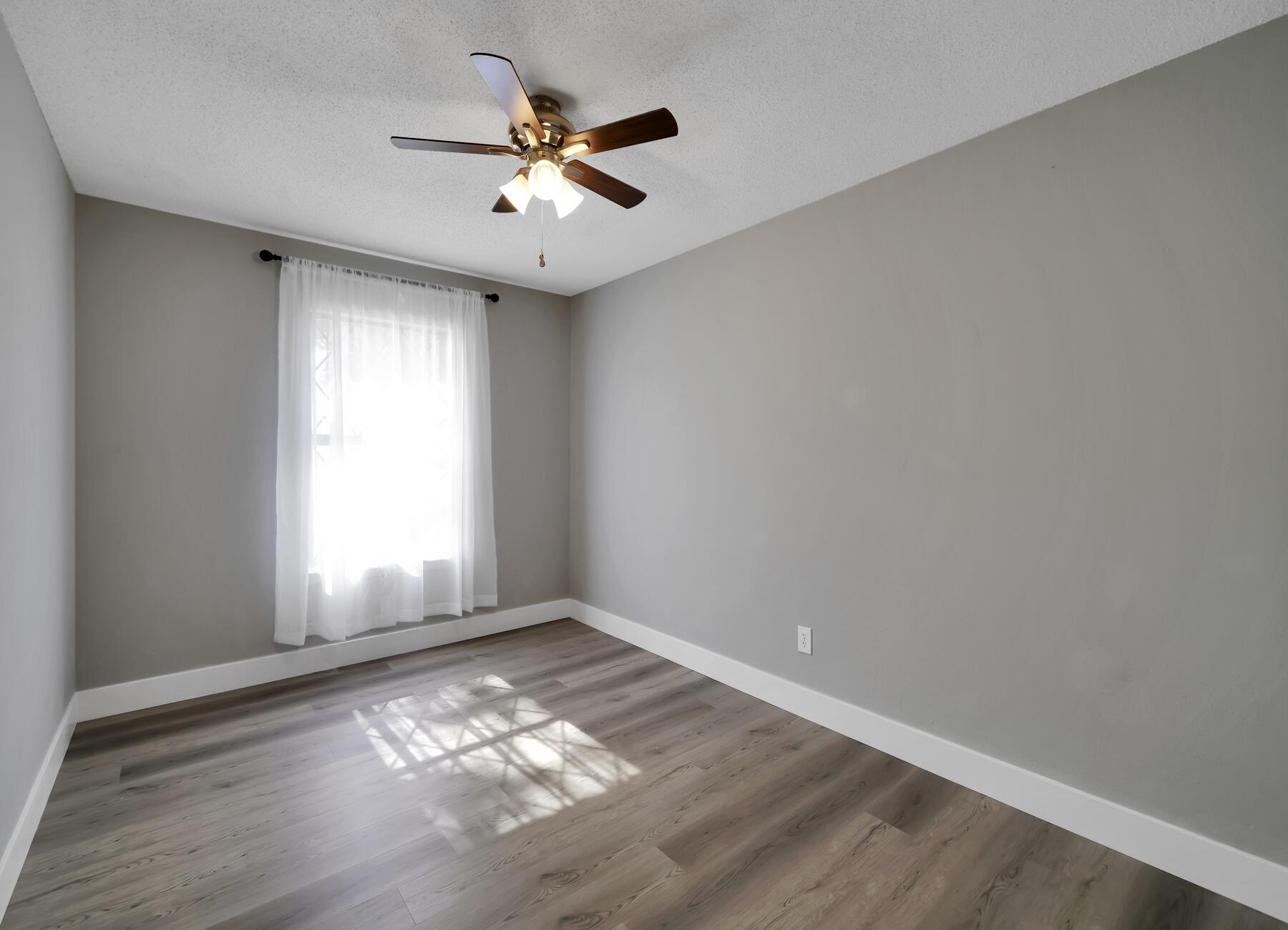 HIDDEN TRAILS PH 1 - Residential