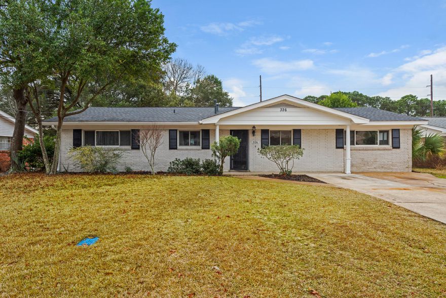 Completely updated! The updated and all new kitchen is a recipe for success. Its efficient style plus inviting warmth in this large kitchen enable the simplest of meals to be made and enjoyed together. With a large view of the entire family area, the openess of this home is well beyond expectations. The additional family entertainment area is perfect for the kids, young and old, to relax and entertain. Step out back and feel the size of the yard as you lay back and relax in your piece of the Emerald Coast. The MBR is an inviting private retreat complete with beautiful MBath and walk in shower. Additional rooms offer sumputous comfort and coziness. Extra parking for RV/Boat
