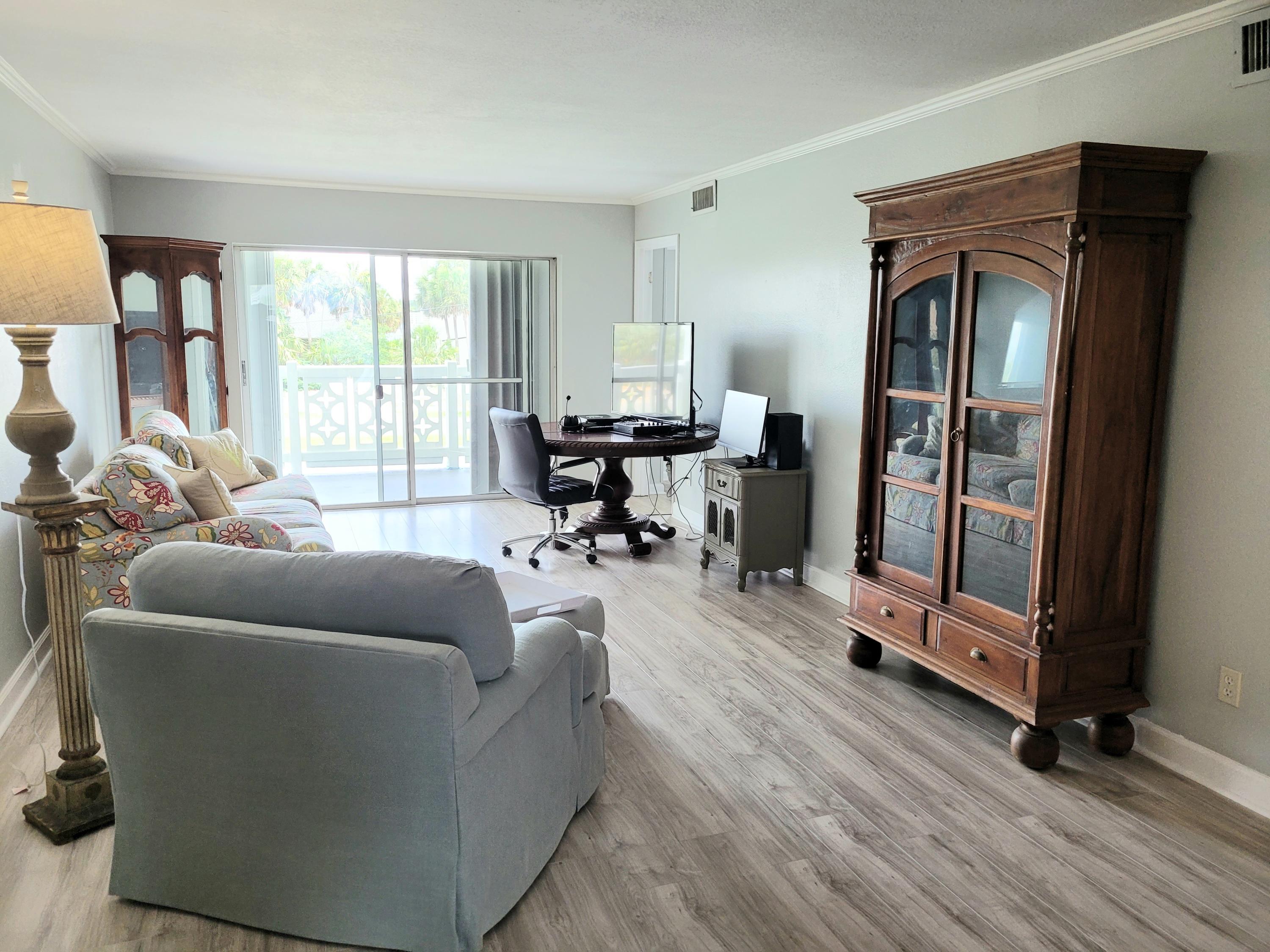 El Matador Condo Unit 528 - Residential