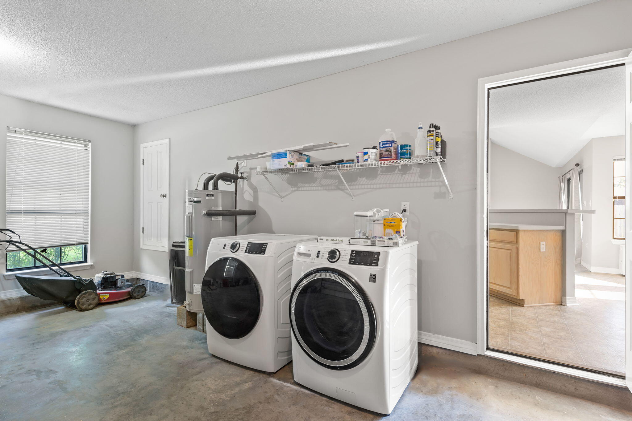 HOLLEY BY THE SEA - Residential