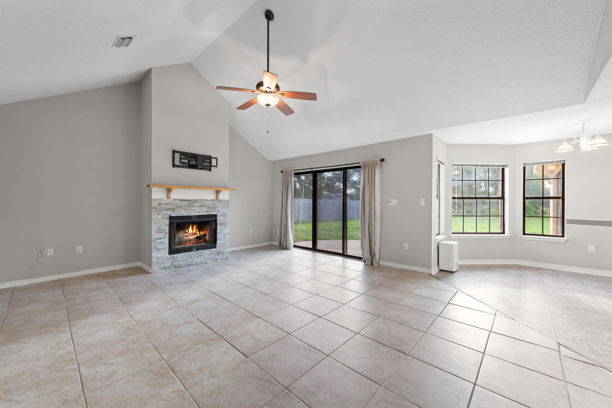 HOLLEY BY THE SEA - Residential