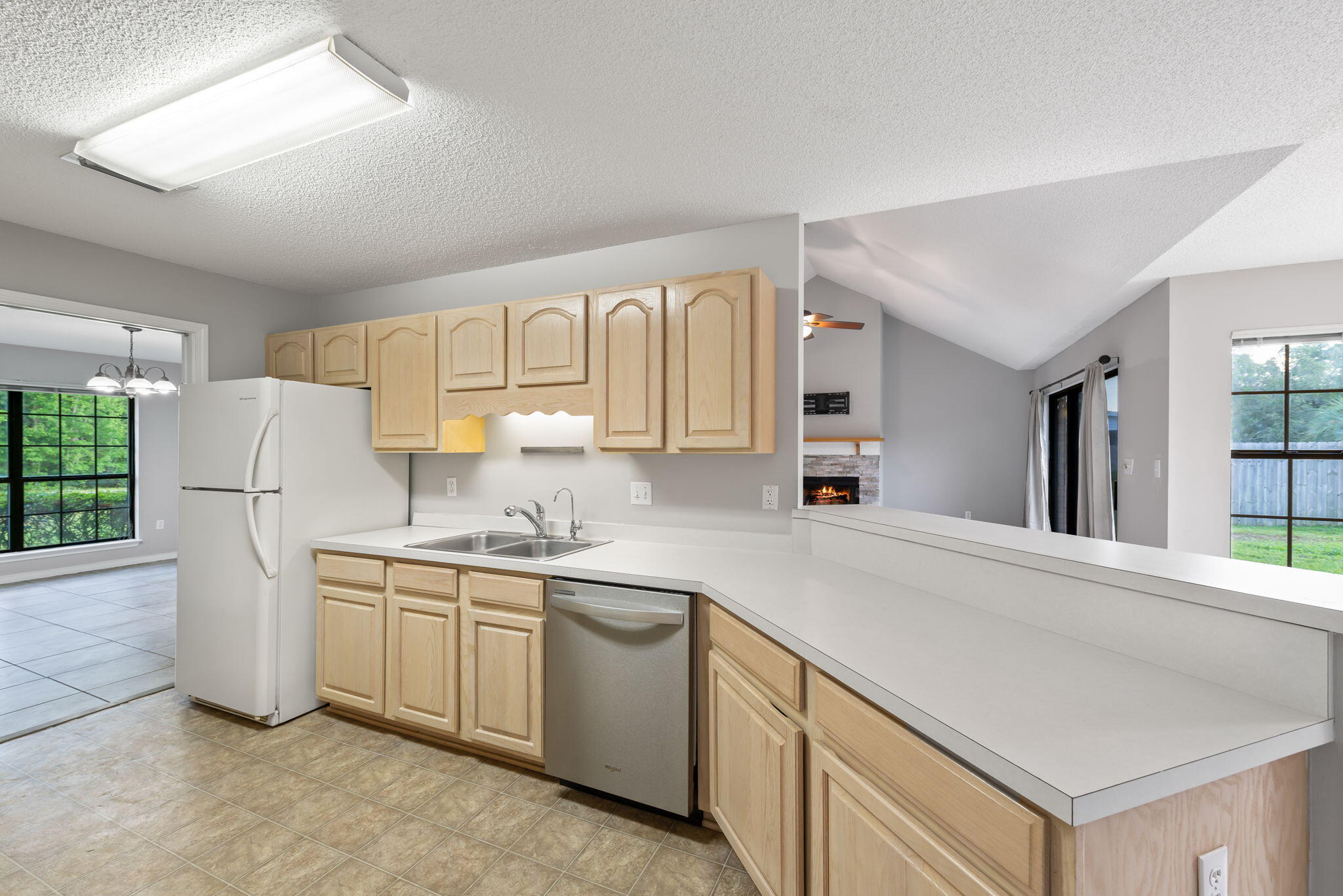 HOLLEY BY THE SEA - Residential