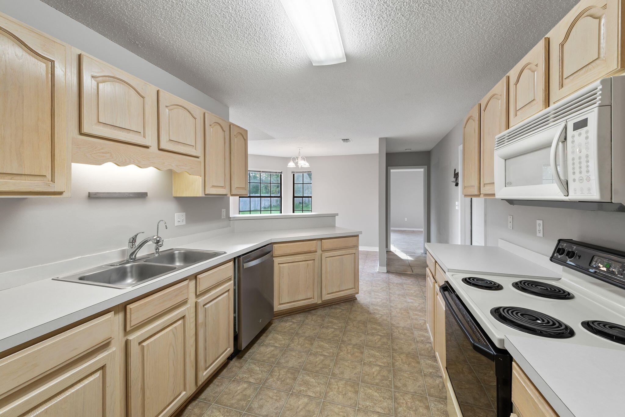 HOLLEY BY THE SEA - Residential