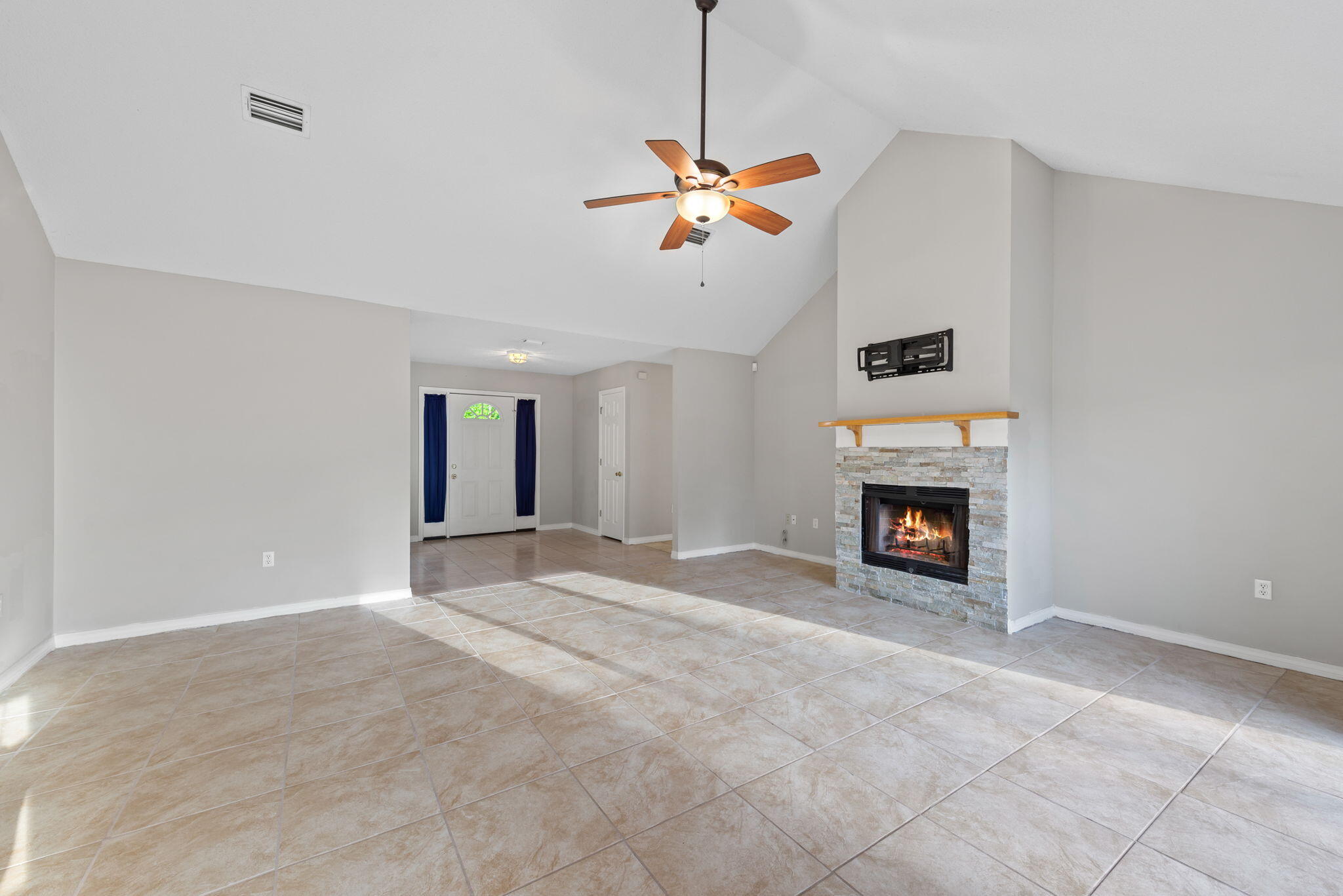 HOLLEY BY THE SEA - Residential