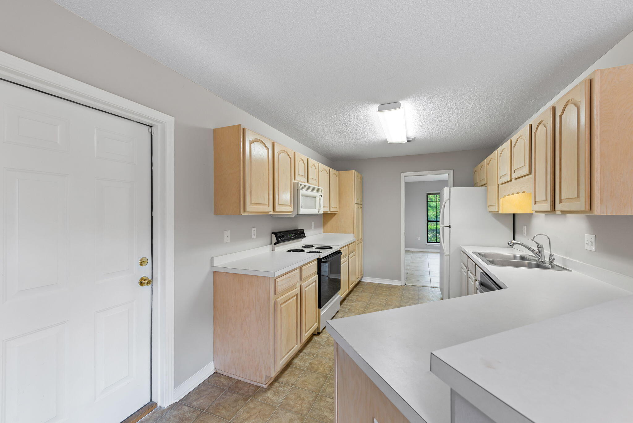 HOLLEY BY THE SEA - Residential