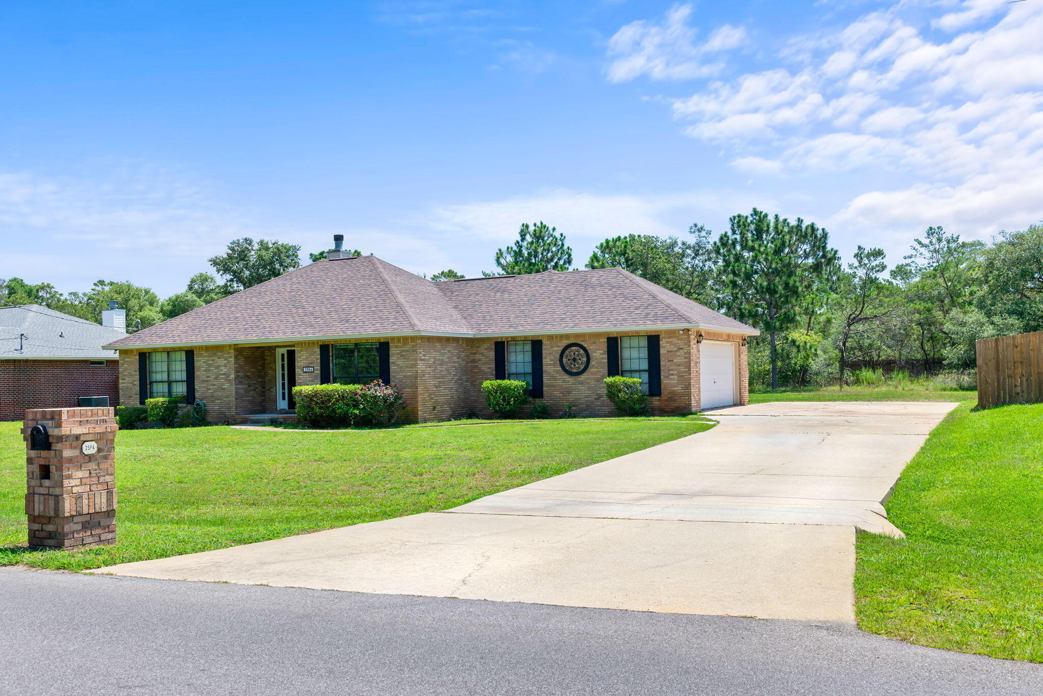 HOLLEY BY THE SEA - Residential