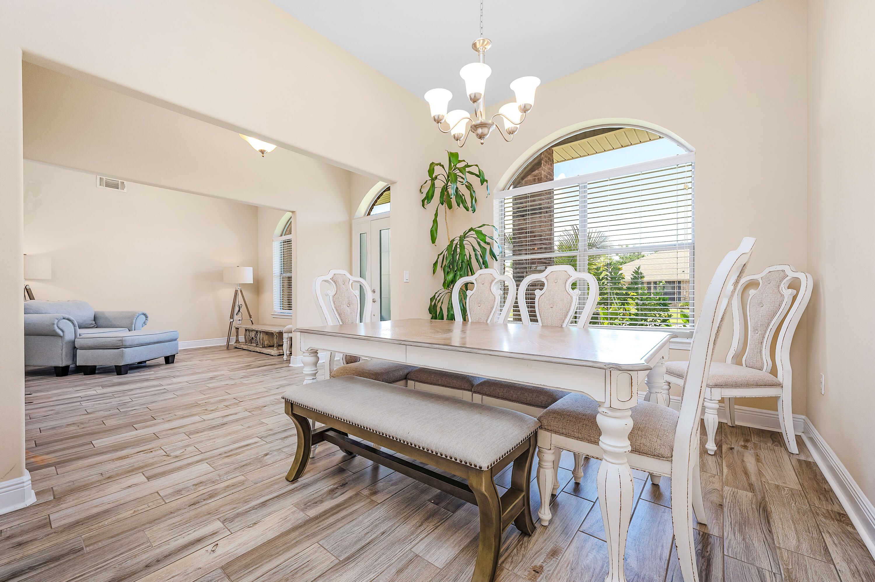 BAY PINES - Residential