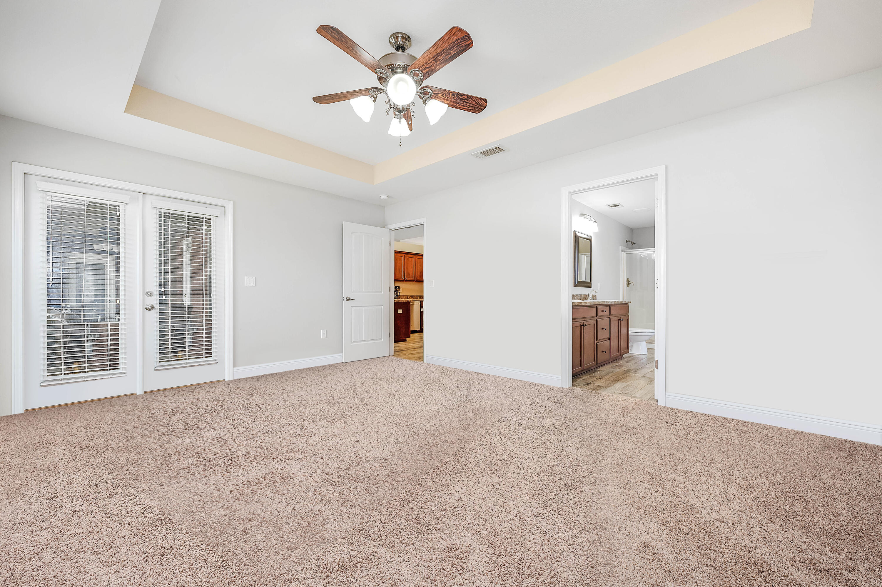 BAY PINES - Residential