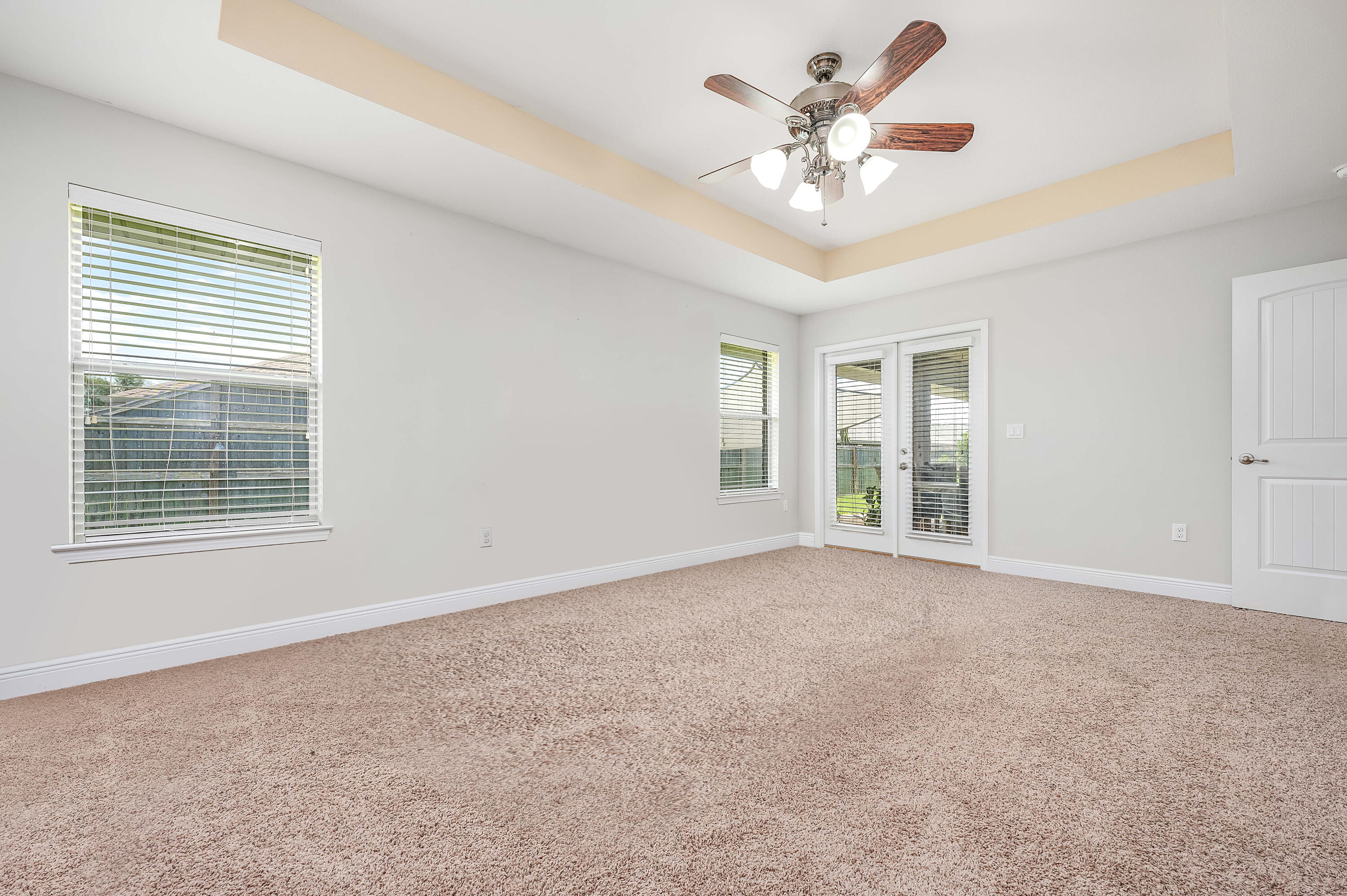 BAY PINES - Residential