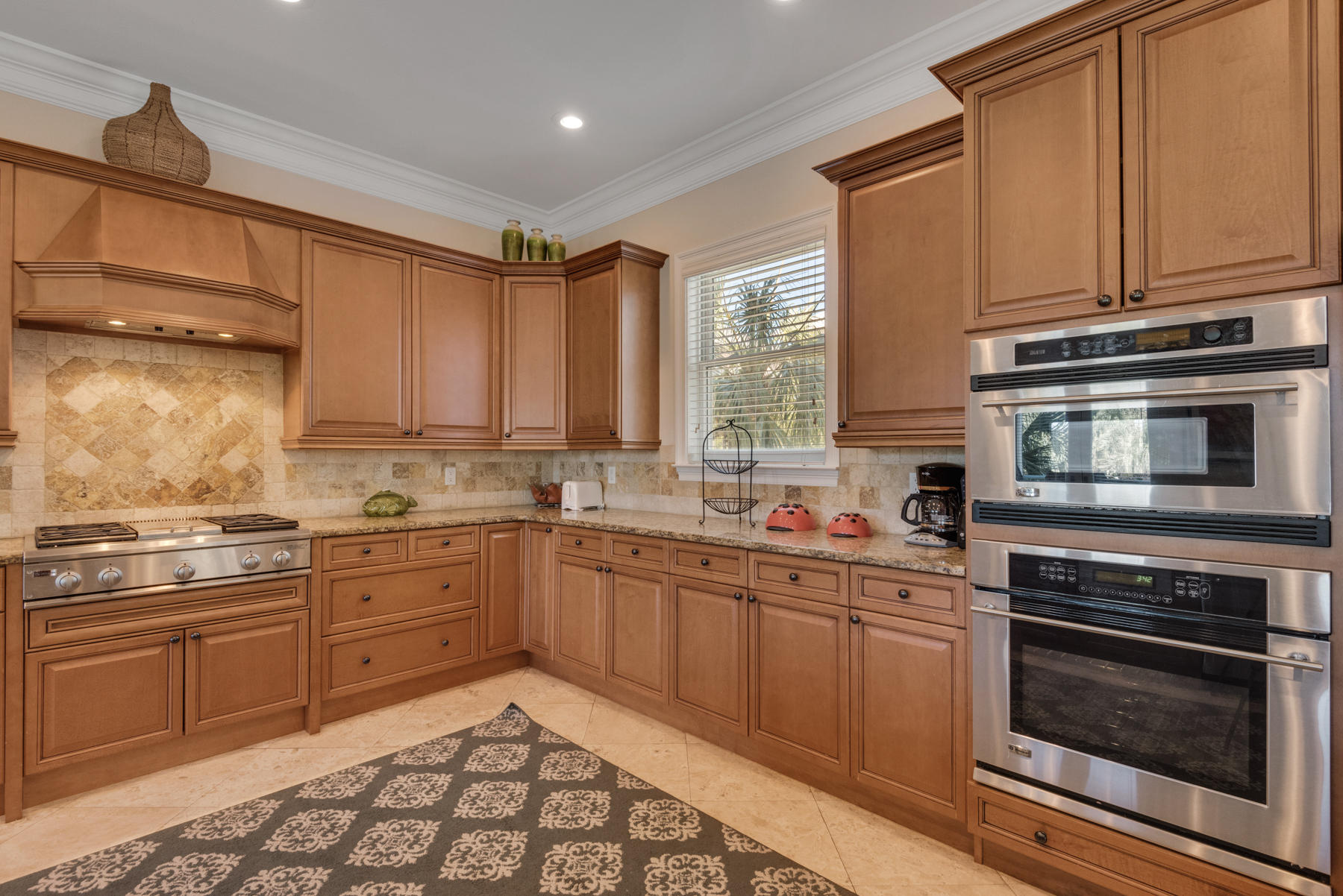 FRANGISTA BEACH 1ST ADDN - Residential