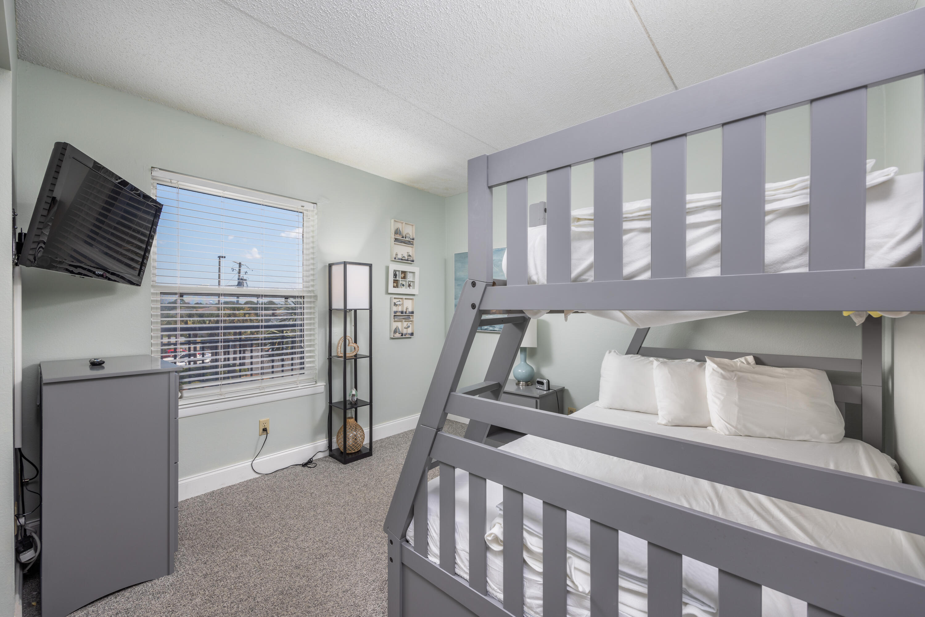 ISLAND ECHO CONDO - Residential