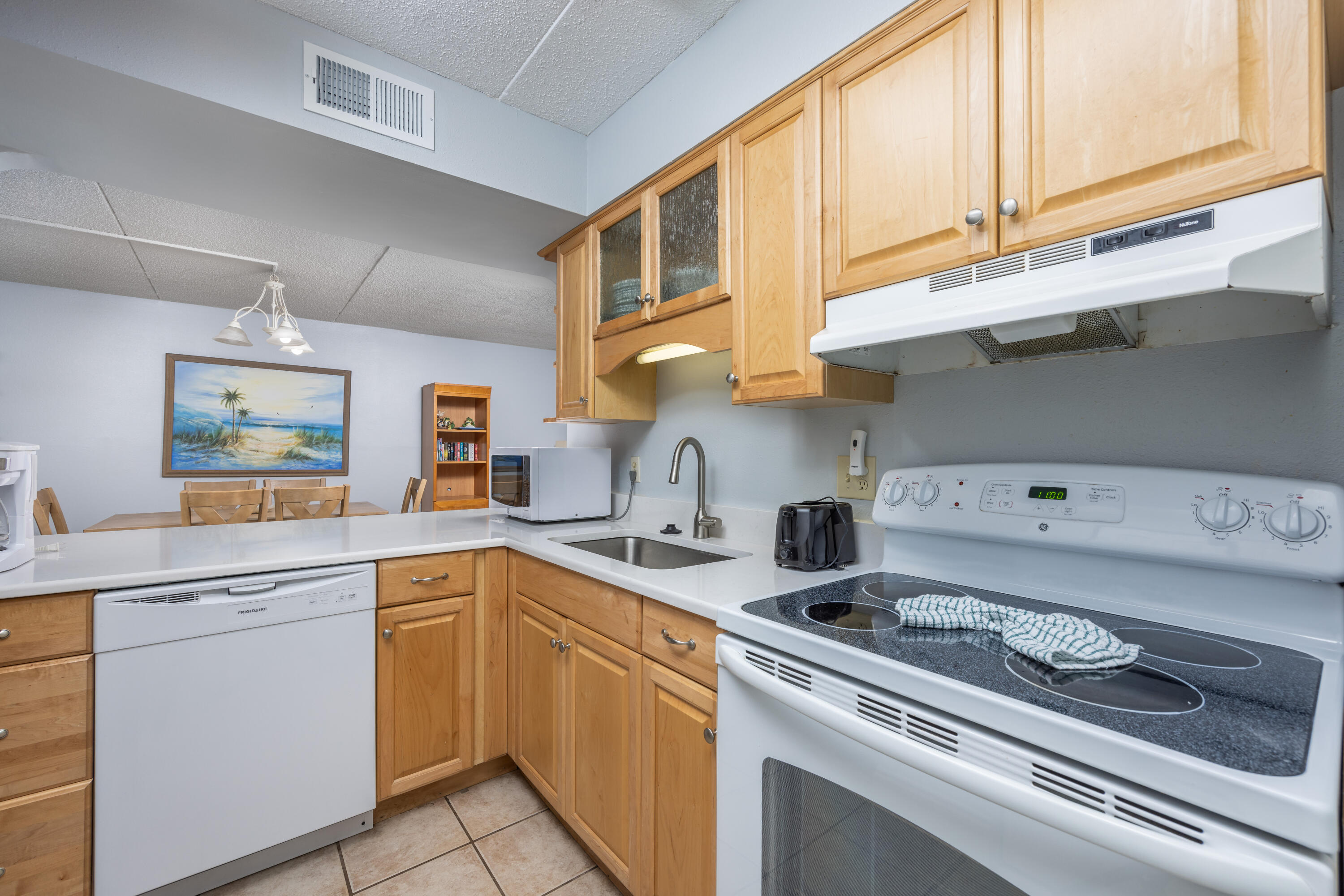 ISLAND ECHO CONDO - Residential