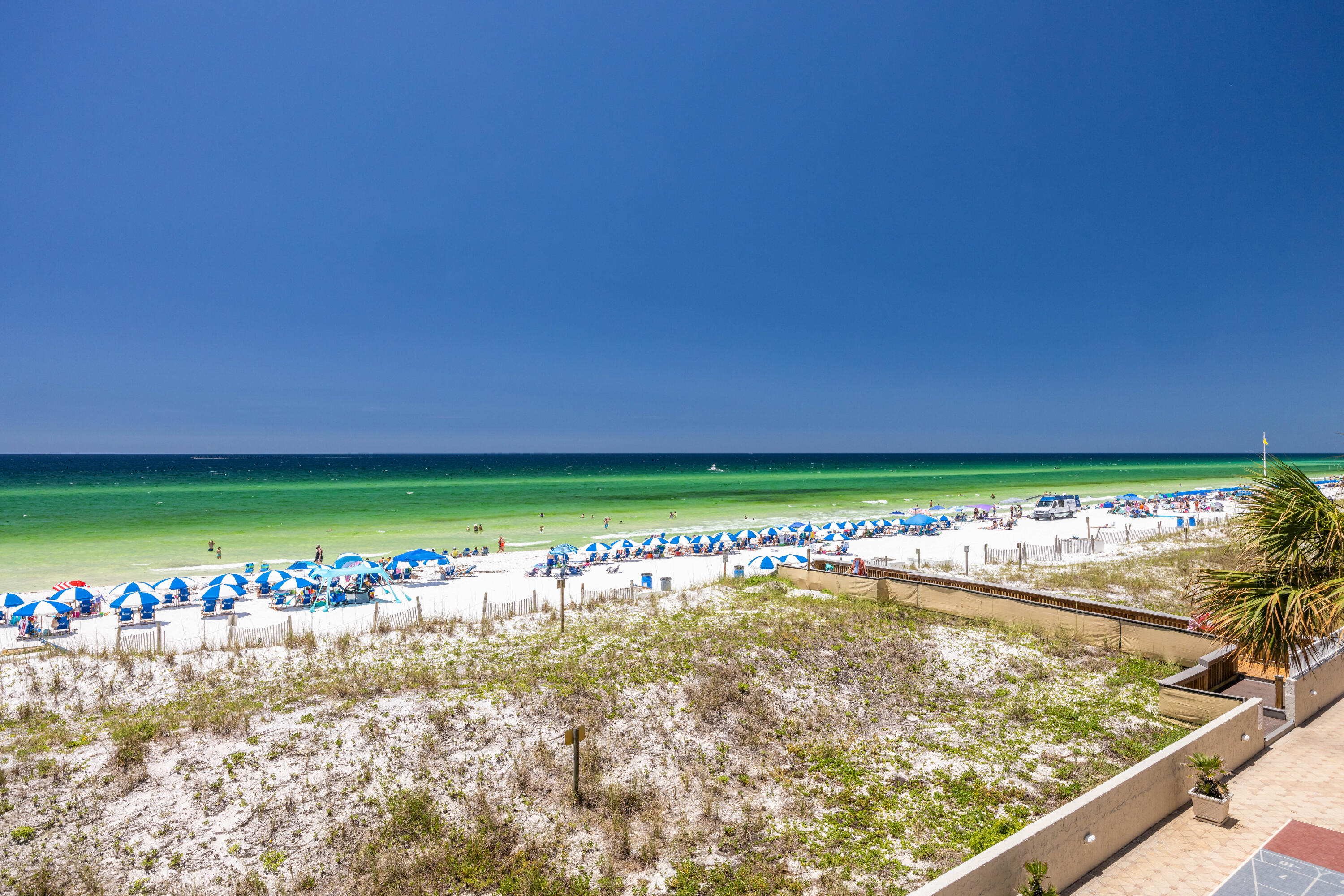 ISLAND ECHO CONDO - Residential