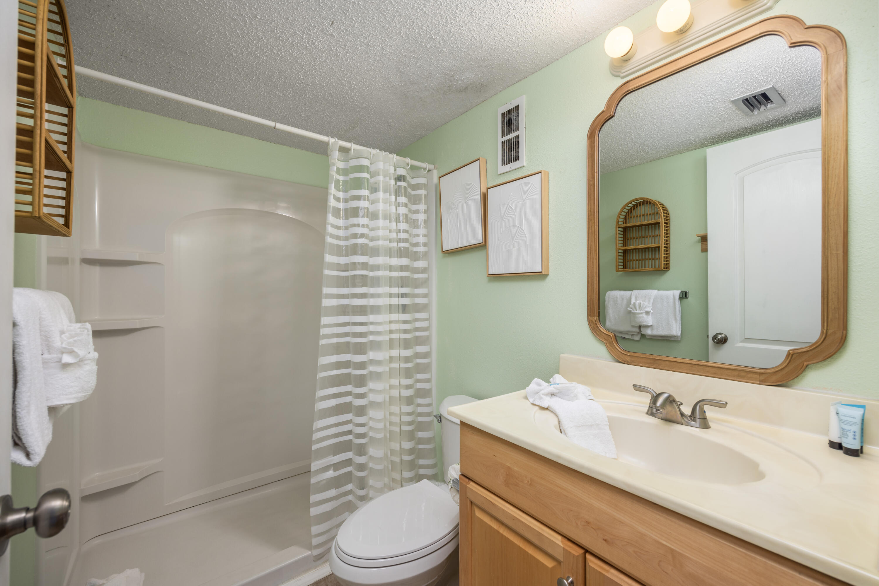 ISLAND ECHO CONDO - Residential