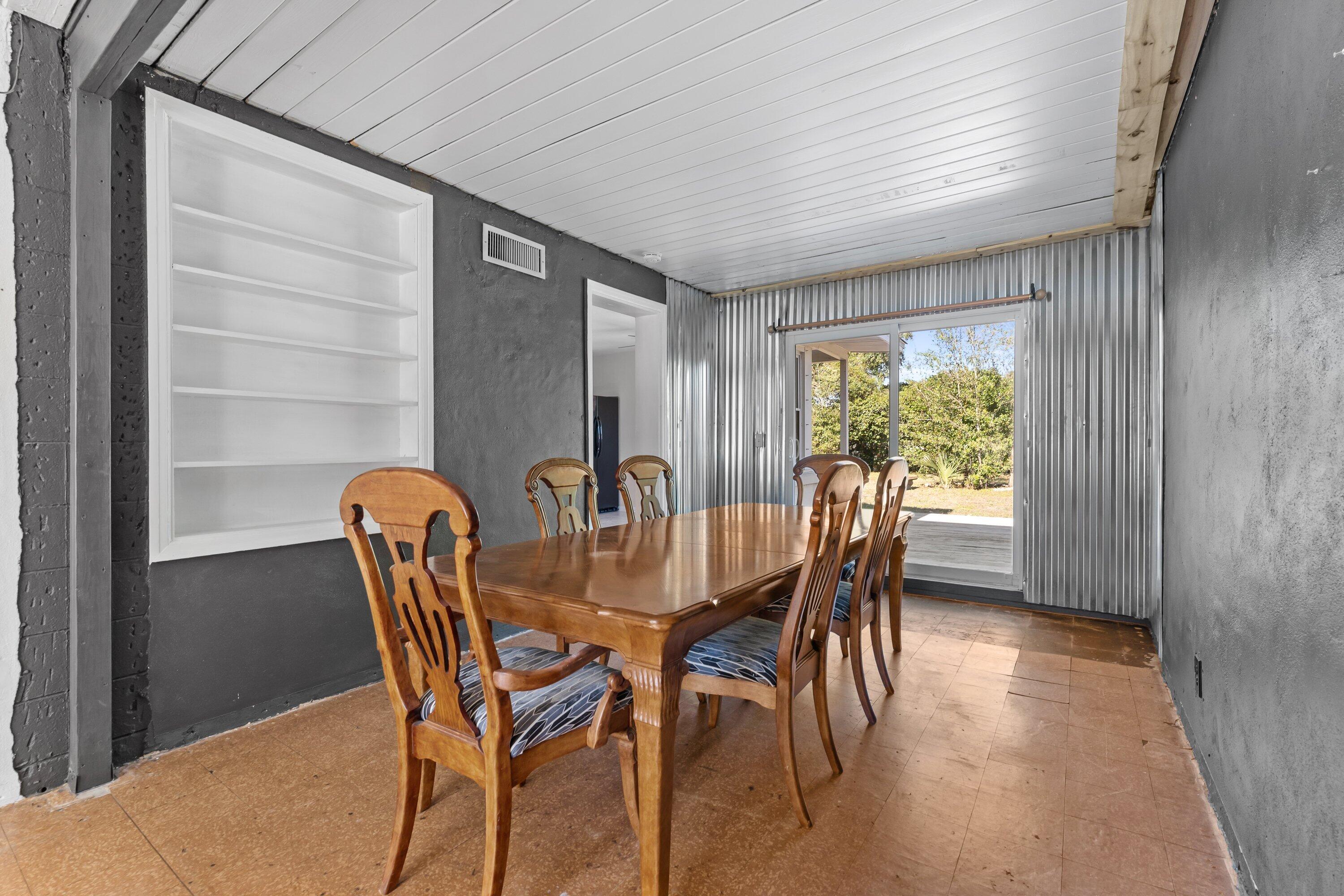 ELLIOTTS POINT 4TH ADDN - Residential
