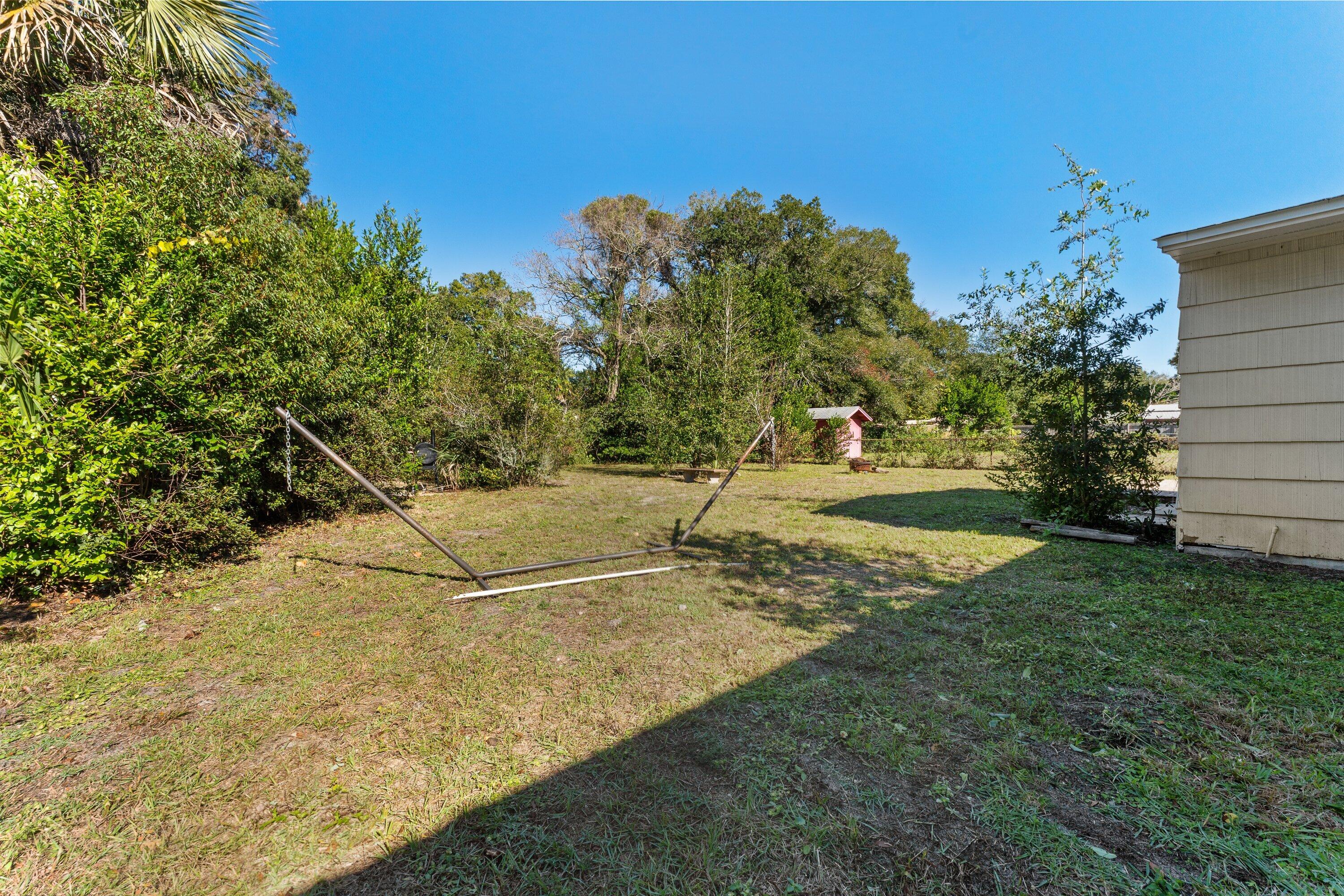 ELLIOTTS POINT 4TH ADDN - Residential