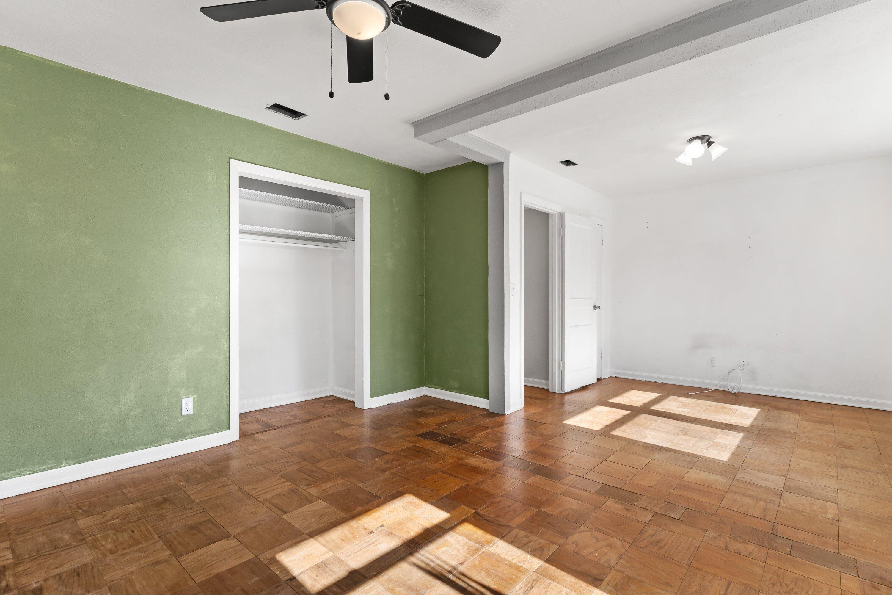 ELLIOTTS POINT 4TH ADDN - Residential