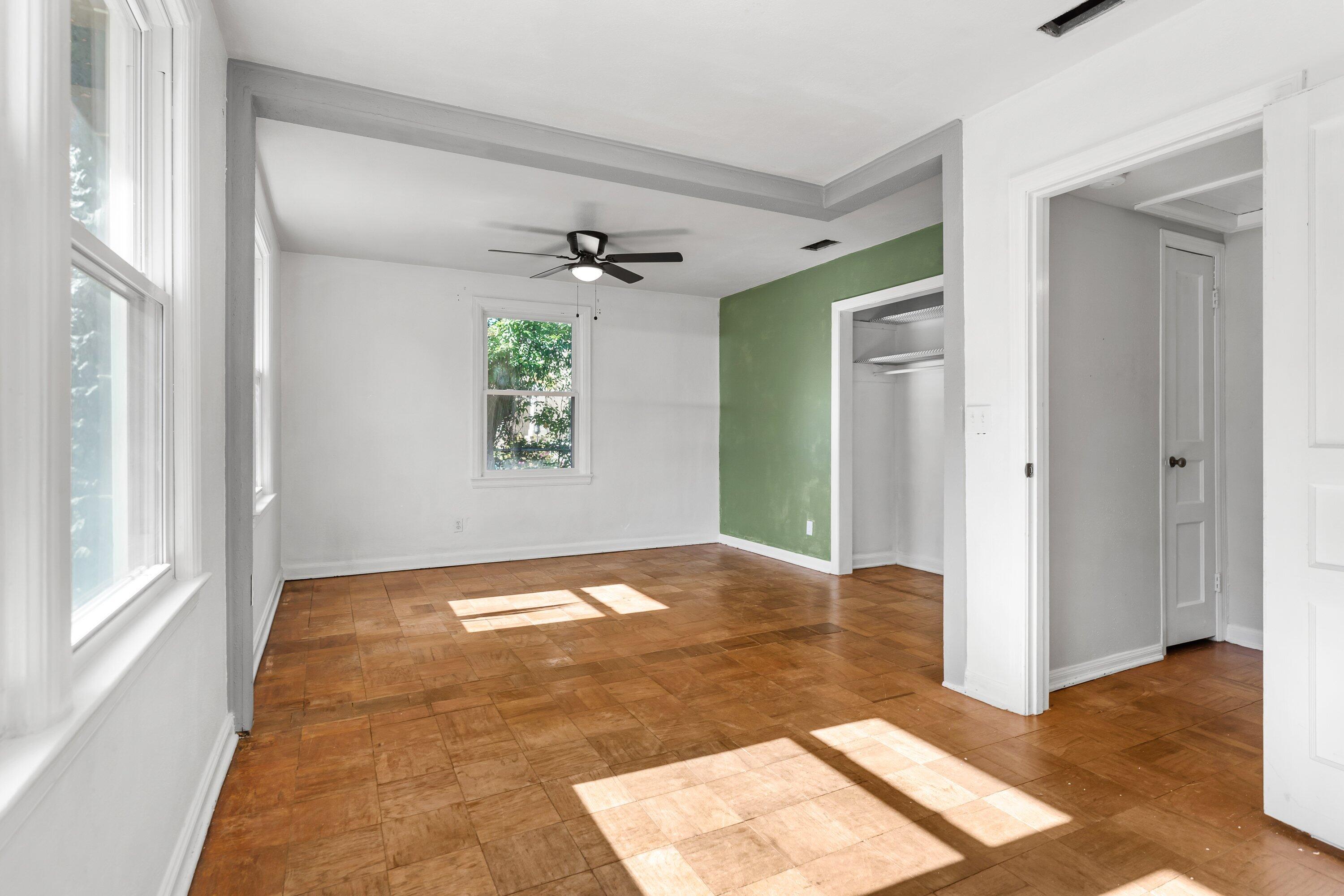 ELLIOTTS POINT 4TH ADDN - Residential
