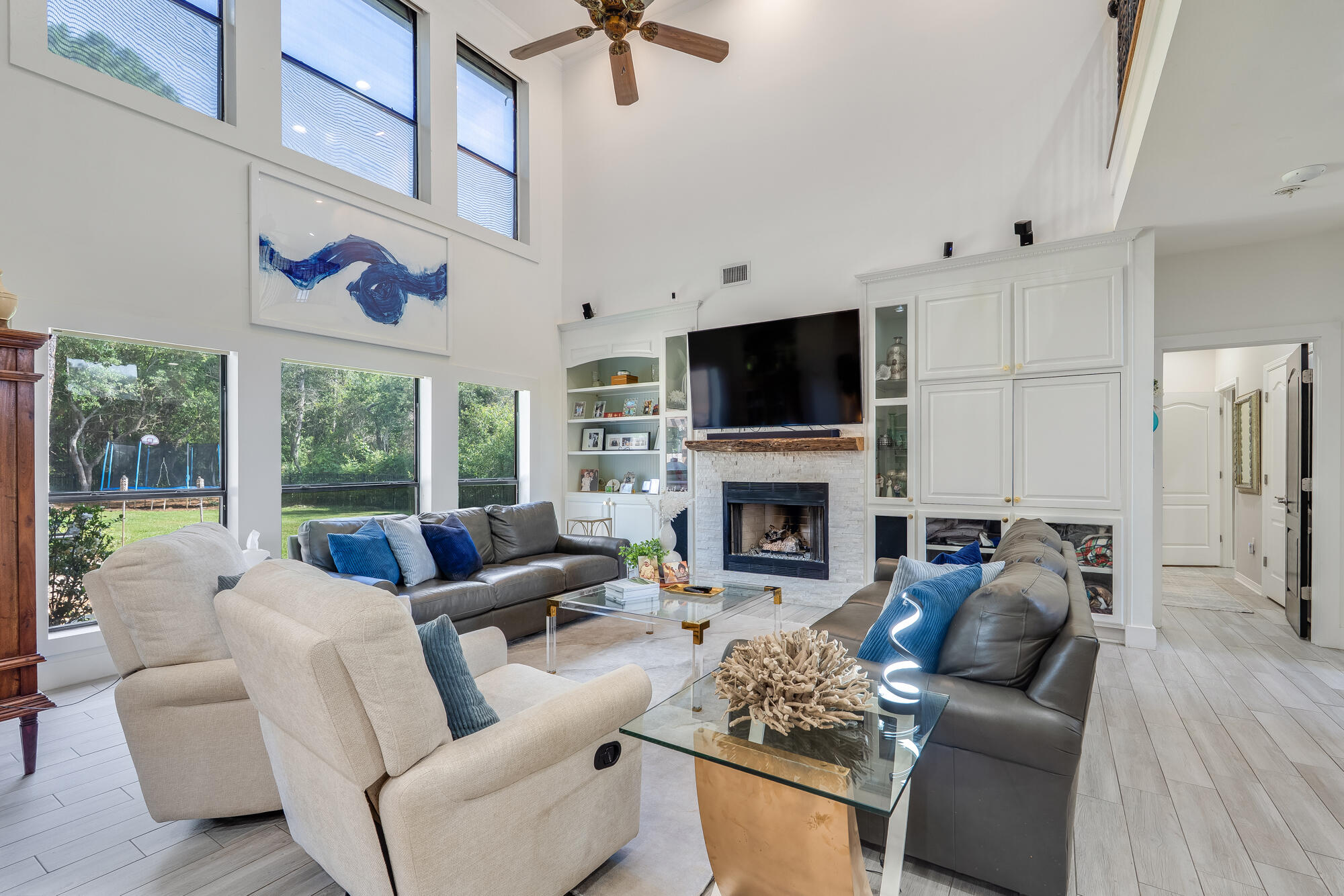 EMERALD BAY BAYWINDS GOLF ESTATES - Residential