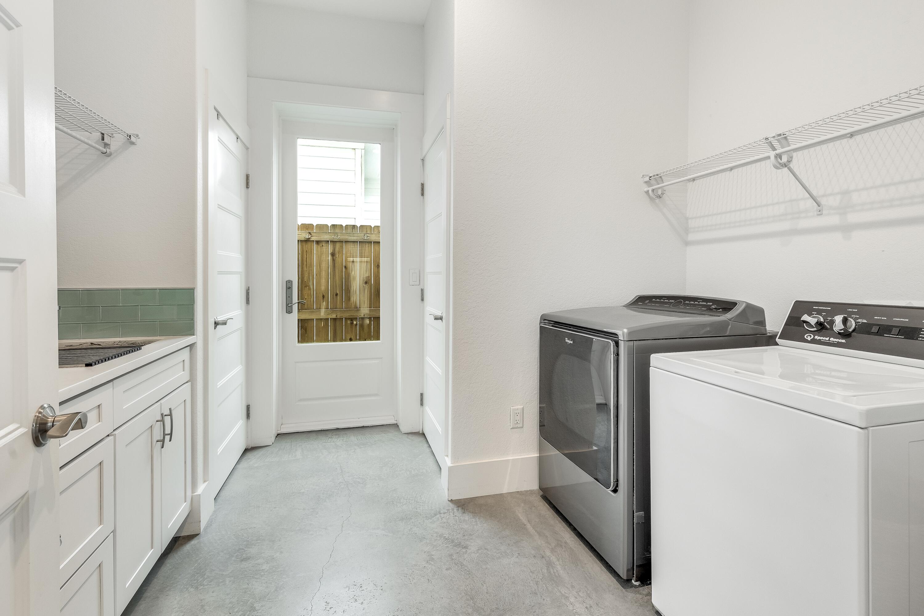 GULF SHORE MANOR-SEAGROVE - Residential