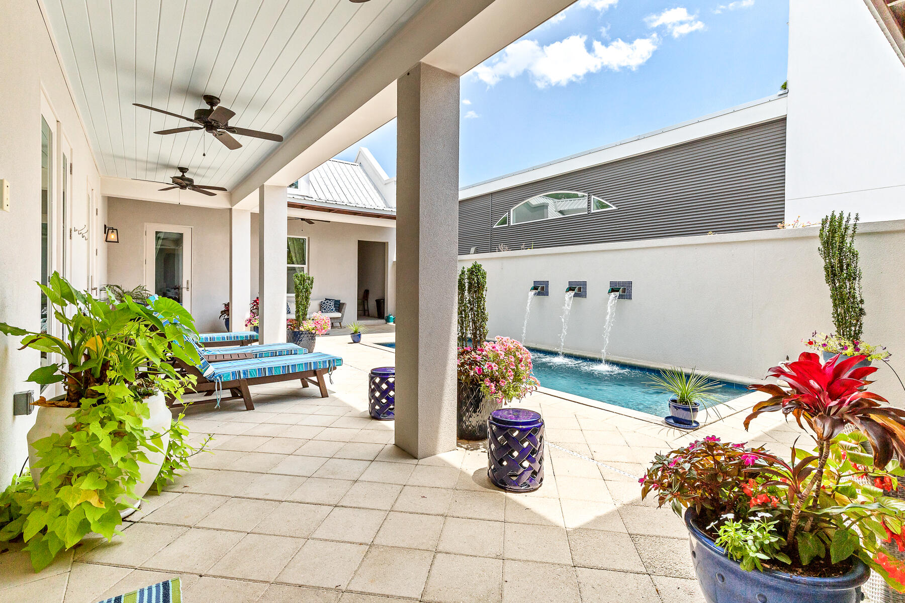 GULF SHORE MANOR-SEAGROVE - Residential