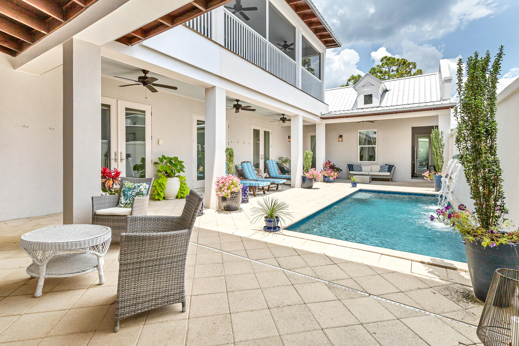 GULF SHORE MANOR-SEAGROVE - Residential