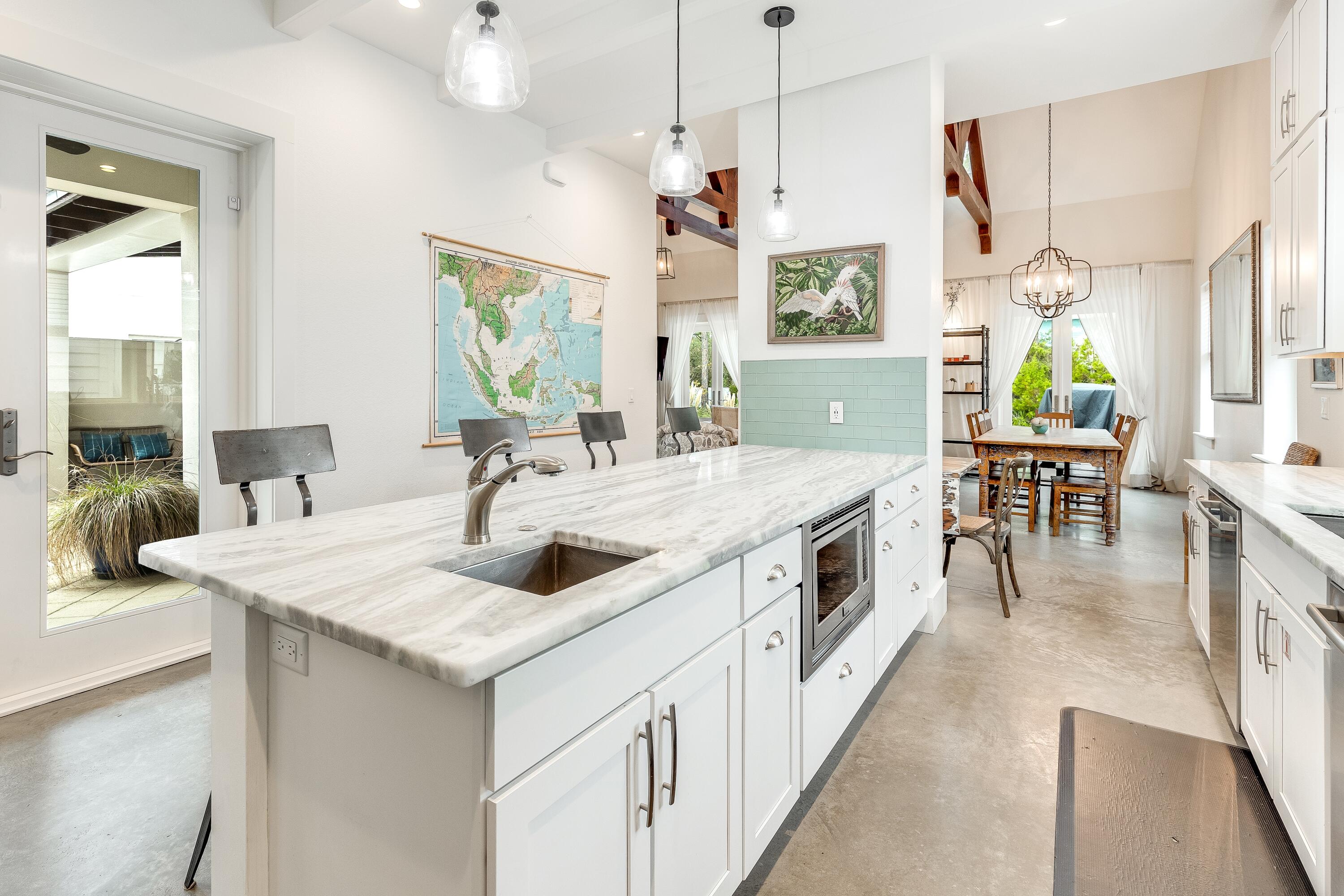 GULF SHORE MANOR-SEAGROVE - Residential