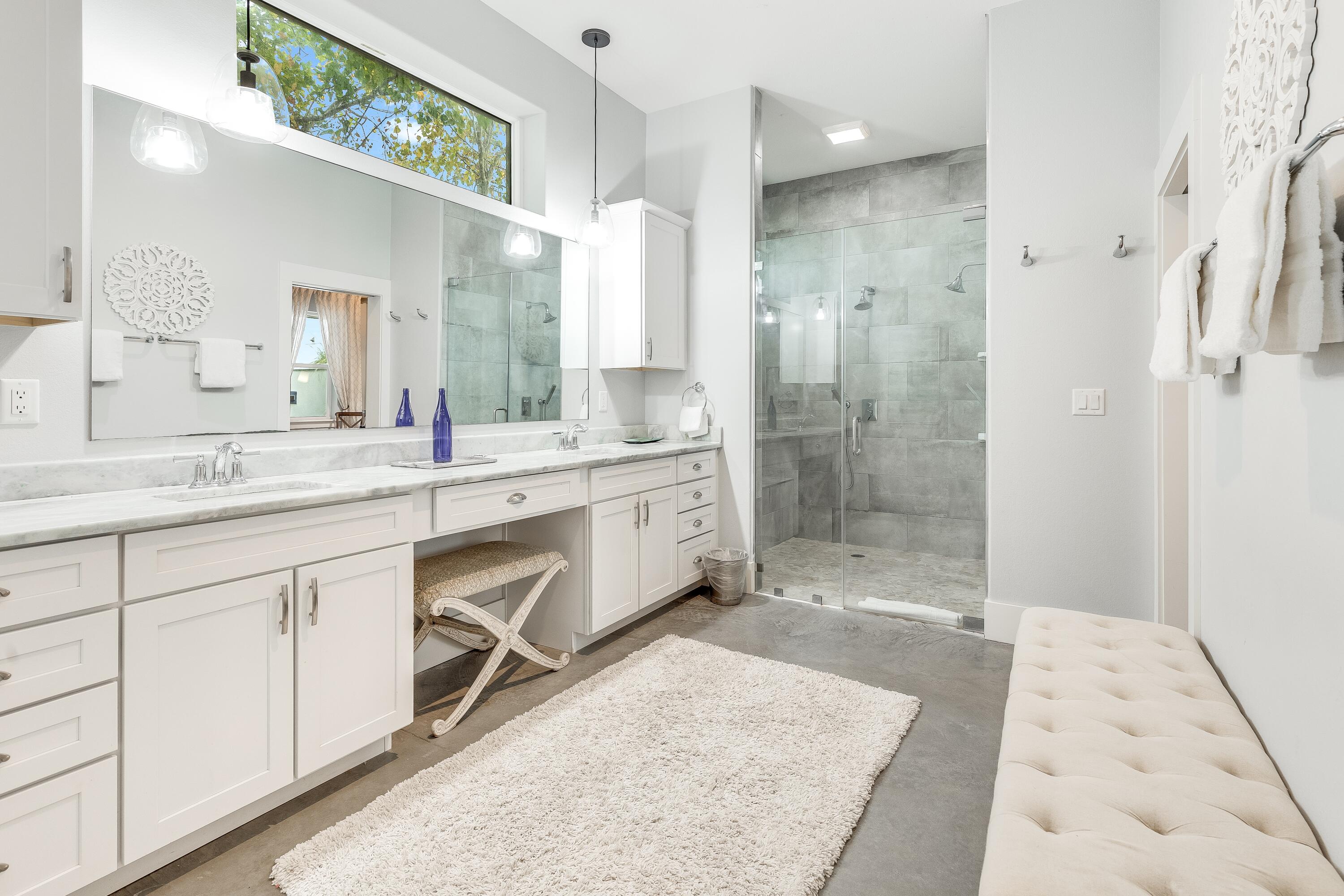 GULF SHORE MANOR-SEAGROVE - Residential
