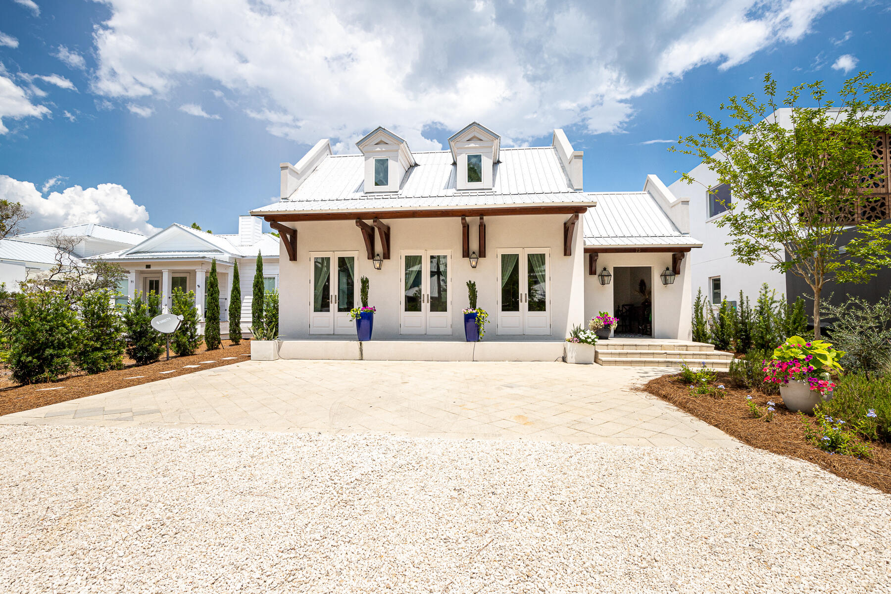 GULF SHORE MANOR-SEAGROVE - Residential