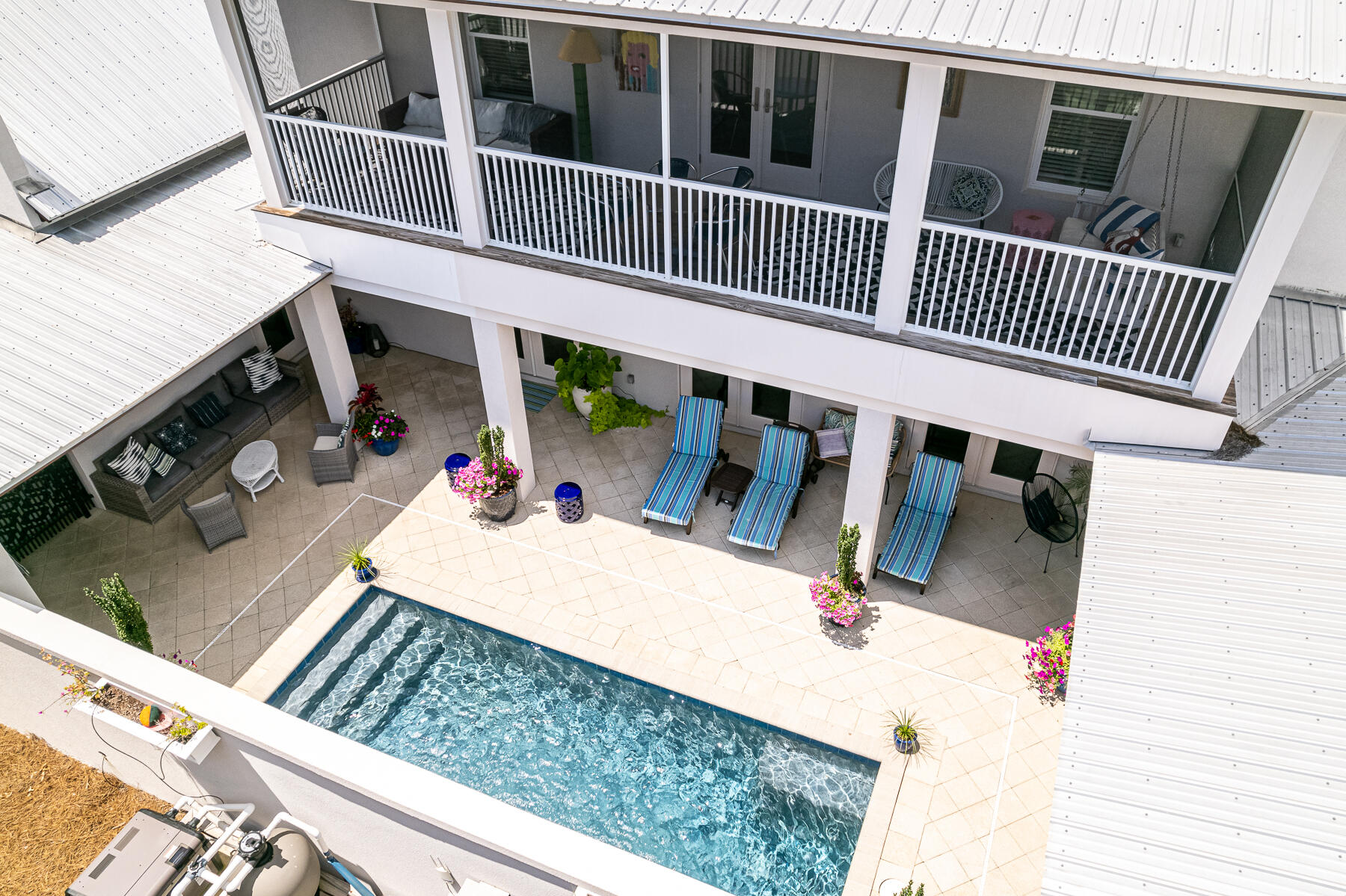 GULF SHORE MANOR-SEAGROVE - Residential