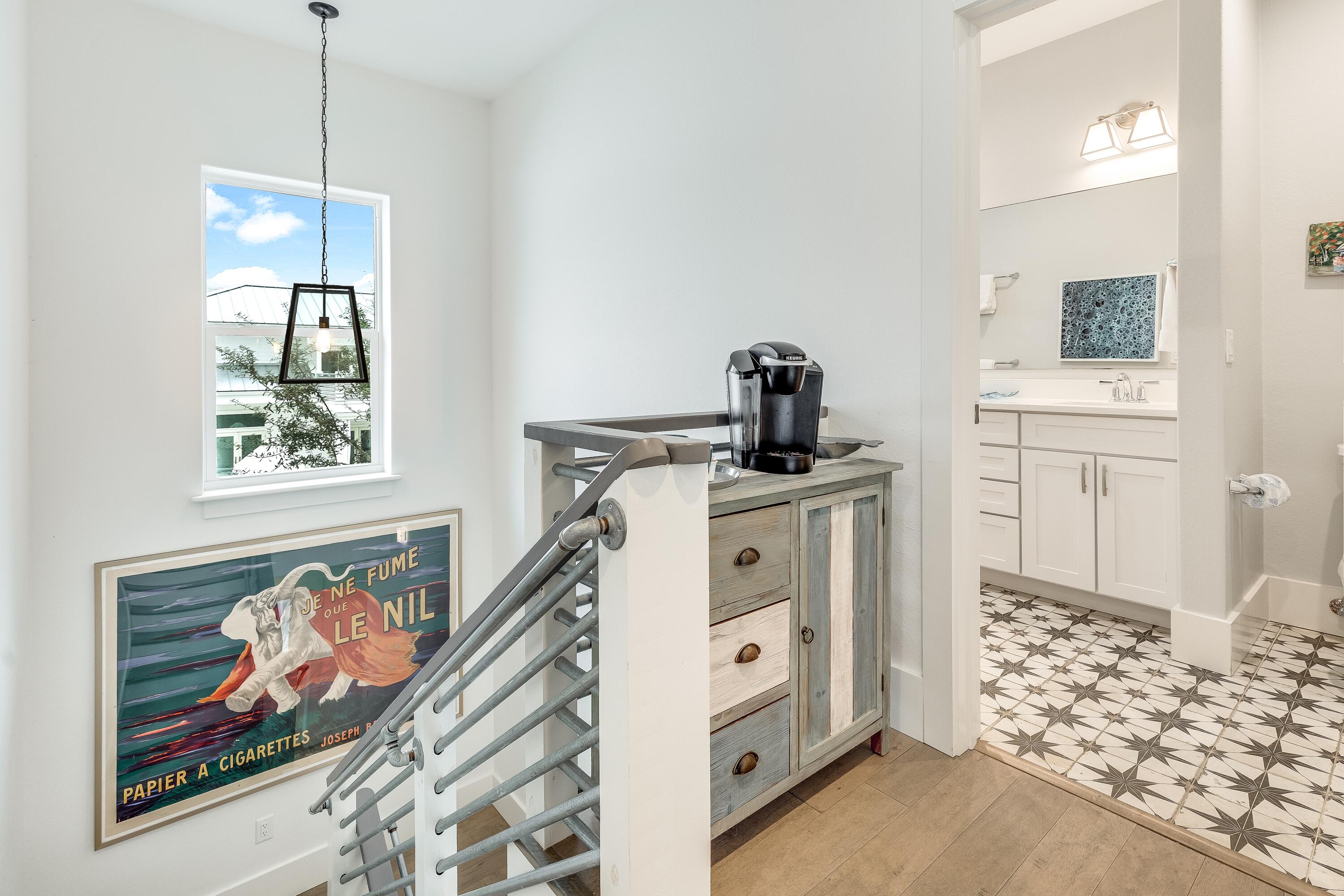 GULF SHORE MANOR-SEAGROVE - Residential