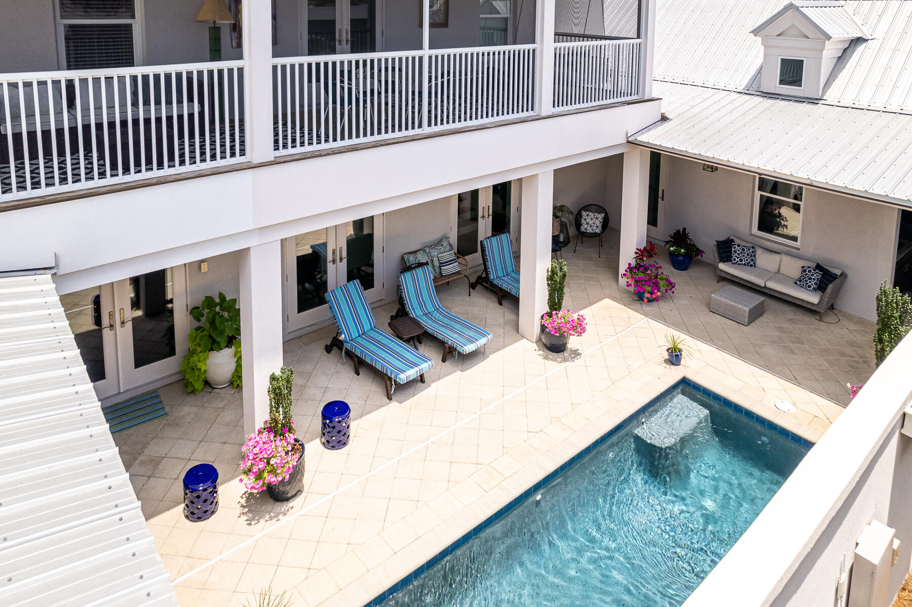 GULF SHORE MANOR-SEAGROVE - Residential