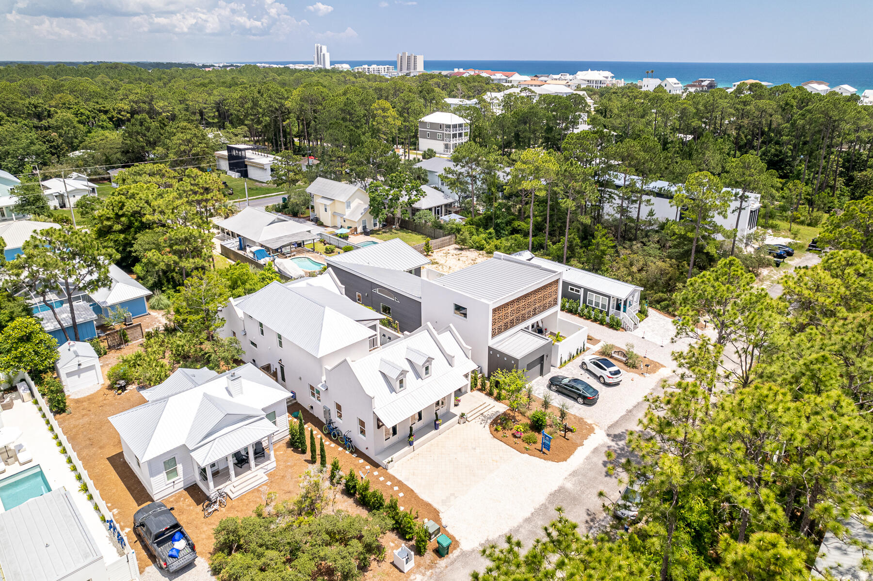 GULF SHORE MANOR-SEAGROVE - Residential