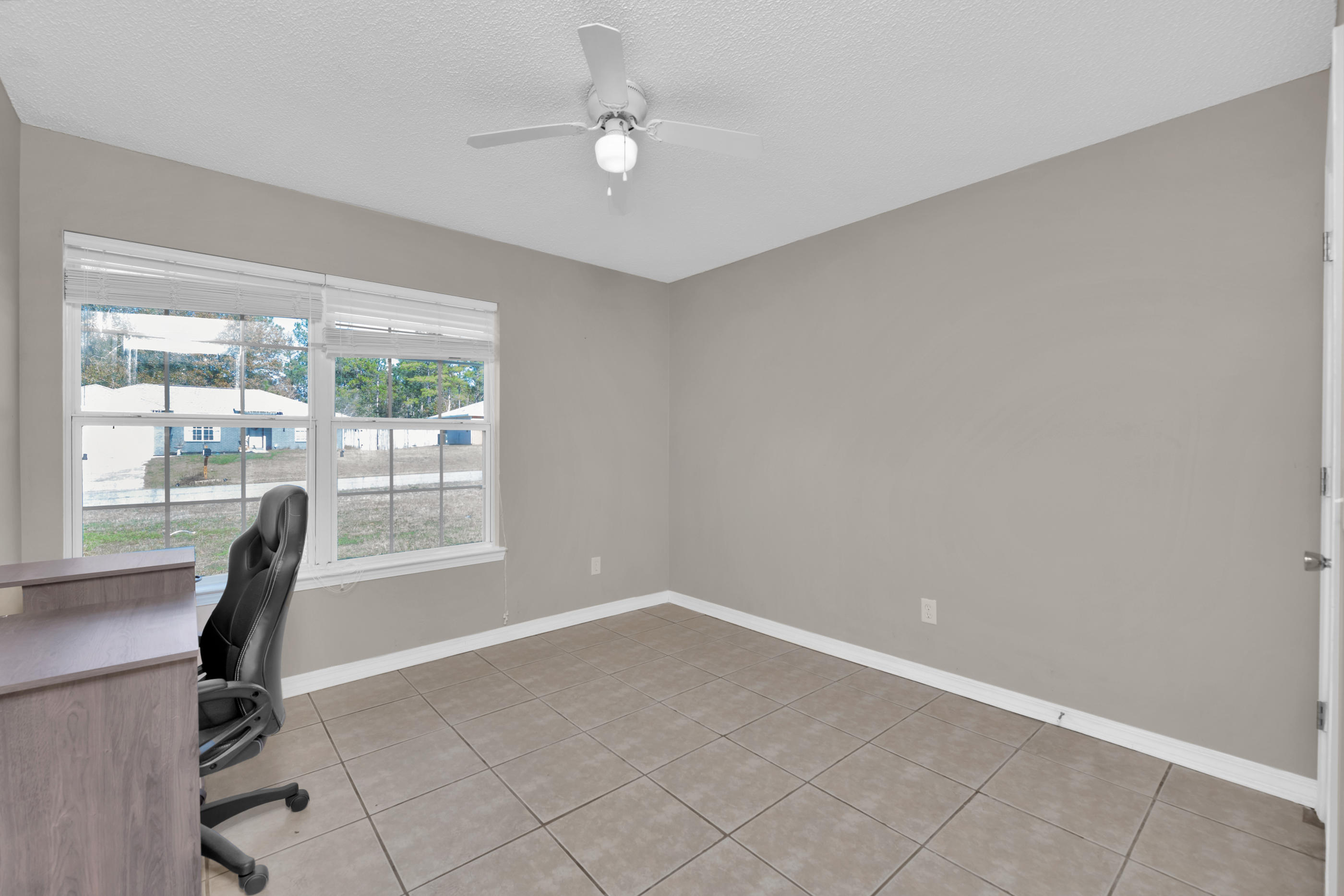 COUNTRYVIEW ESTATES 8TH ADDN - Residential