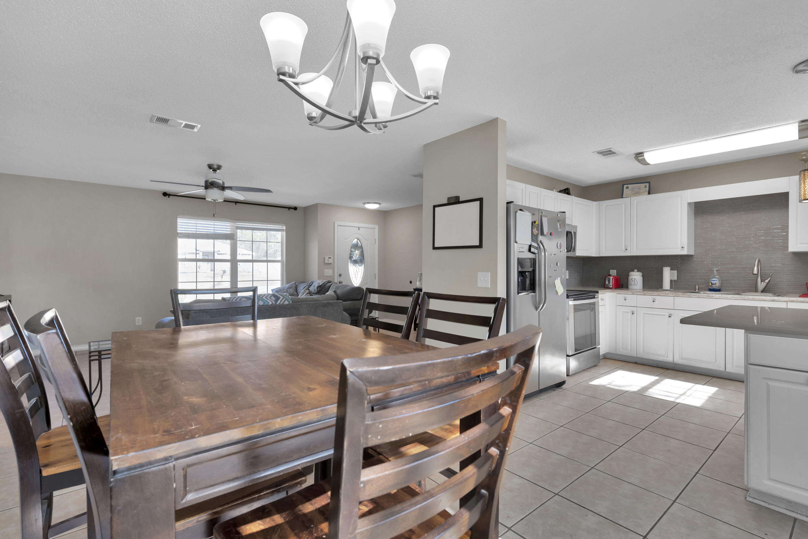 COUNTRYVIEW ESTATES 8TH ADDN - Residential