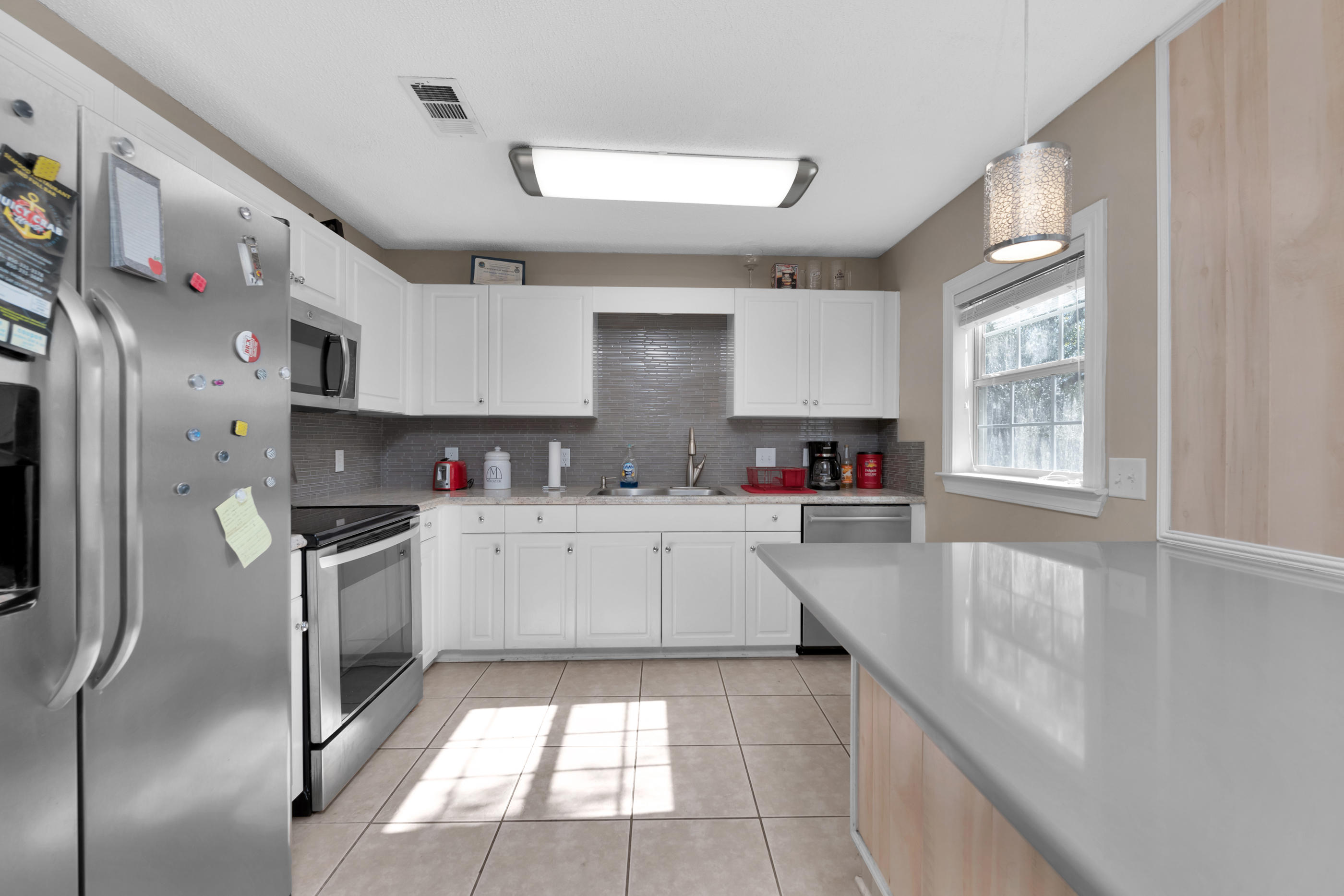 COUNTRYVIEW ESTATES 8TH ADDN - Residential