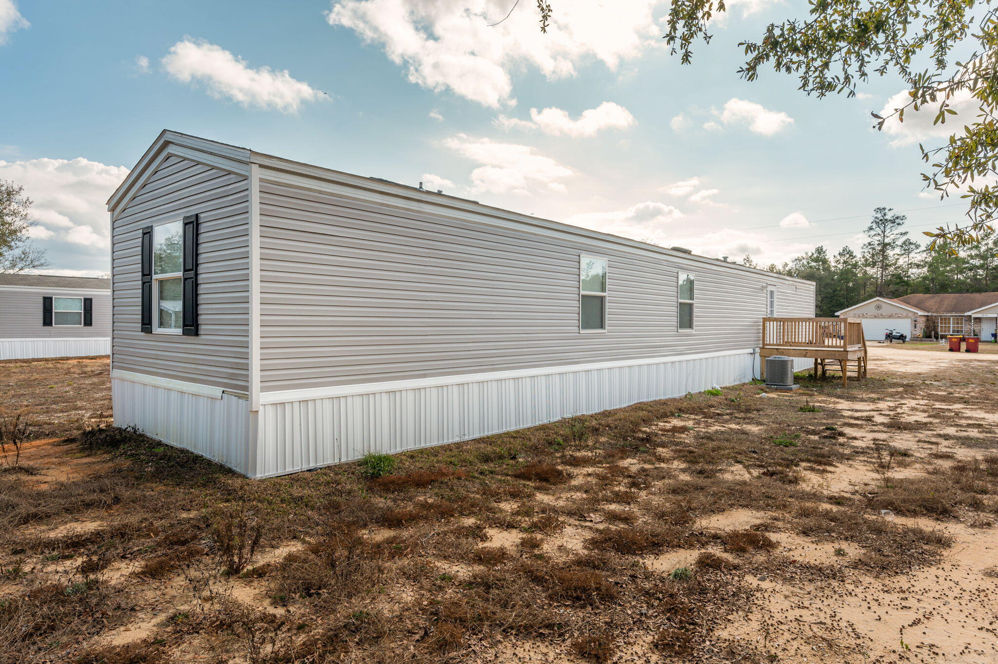 THE PINES S/D LOT 31 BLK 10 - Residential