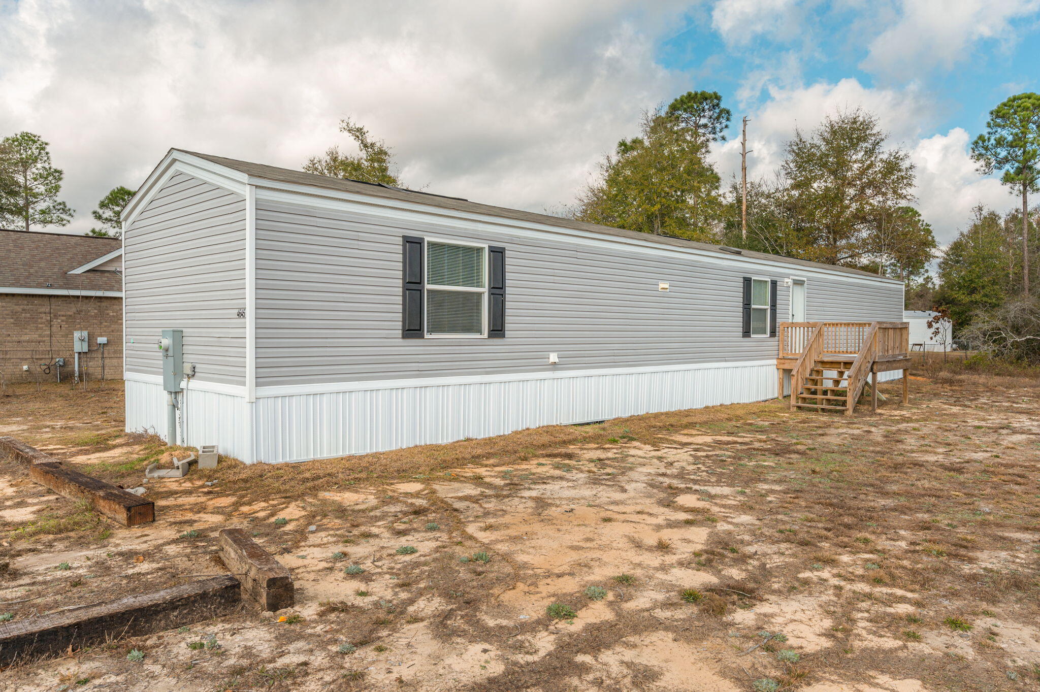 THE PINES S/D LOT 31 BLK 10 - Residential