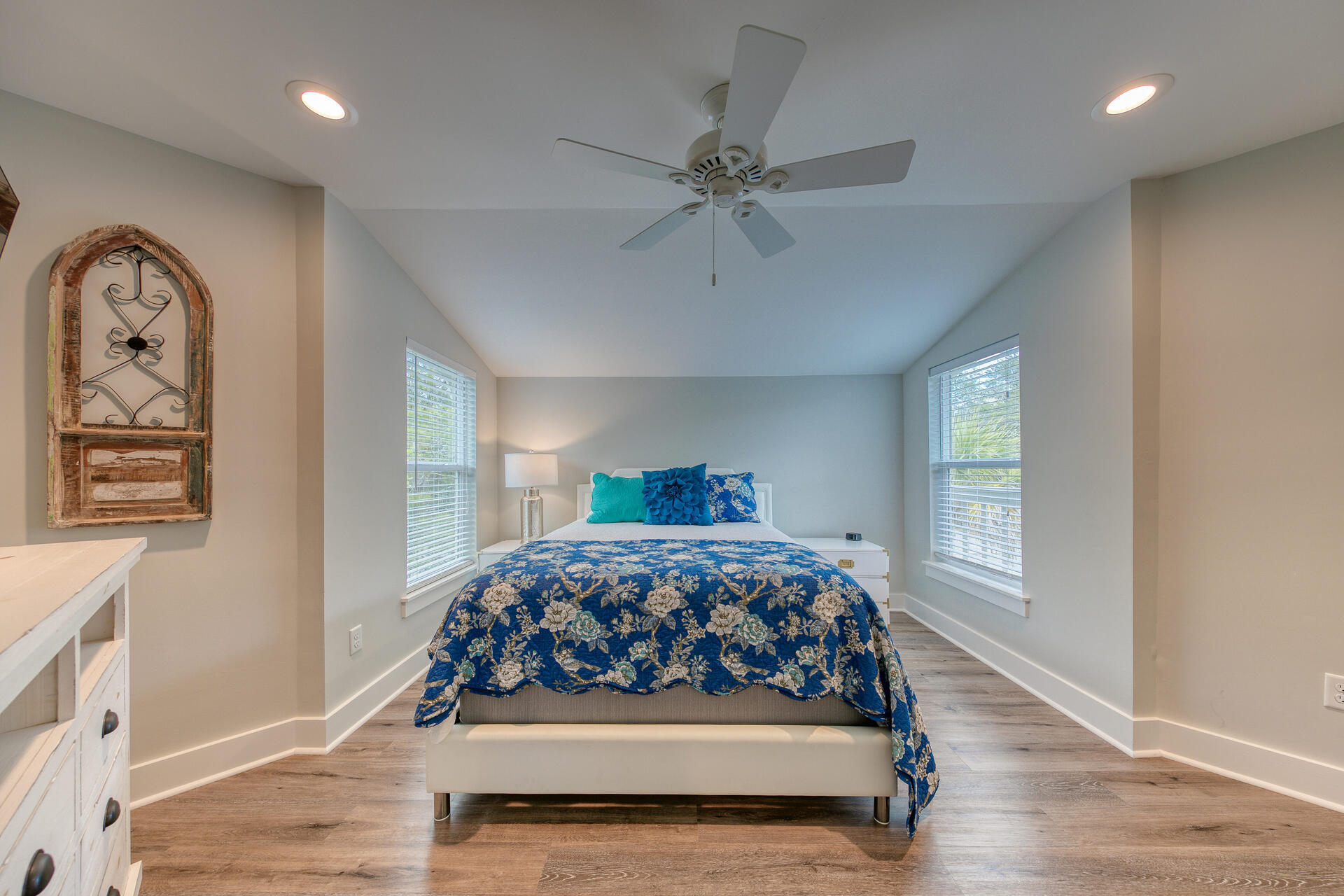 BLUE MOUNTAIN BEACH - Residential