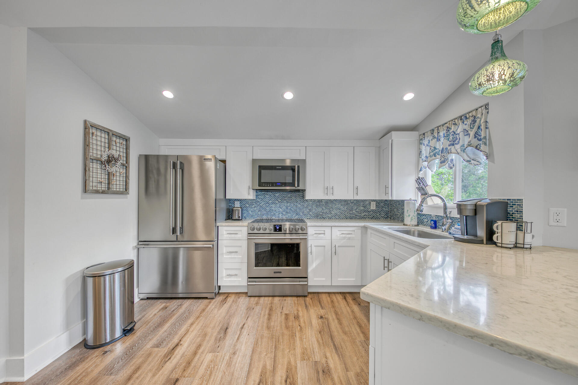 BLUE MOUNTAIN BEACH - Residential