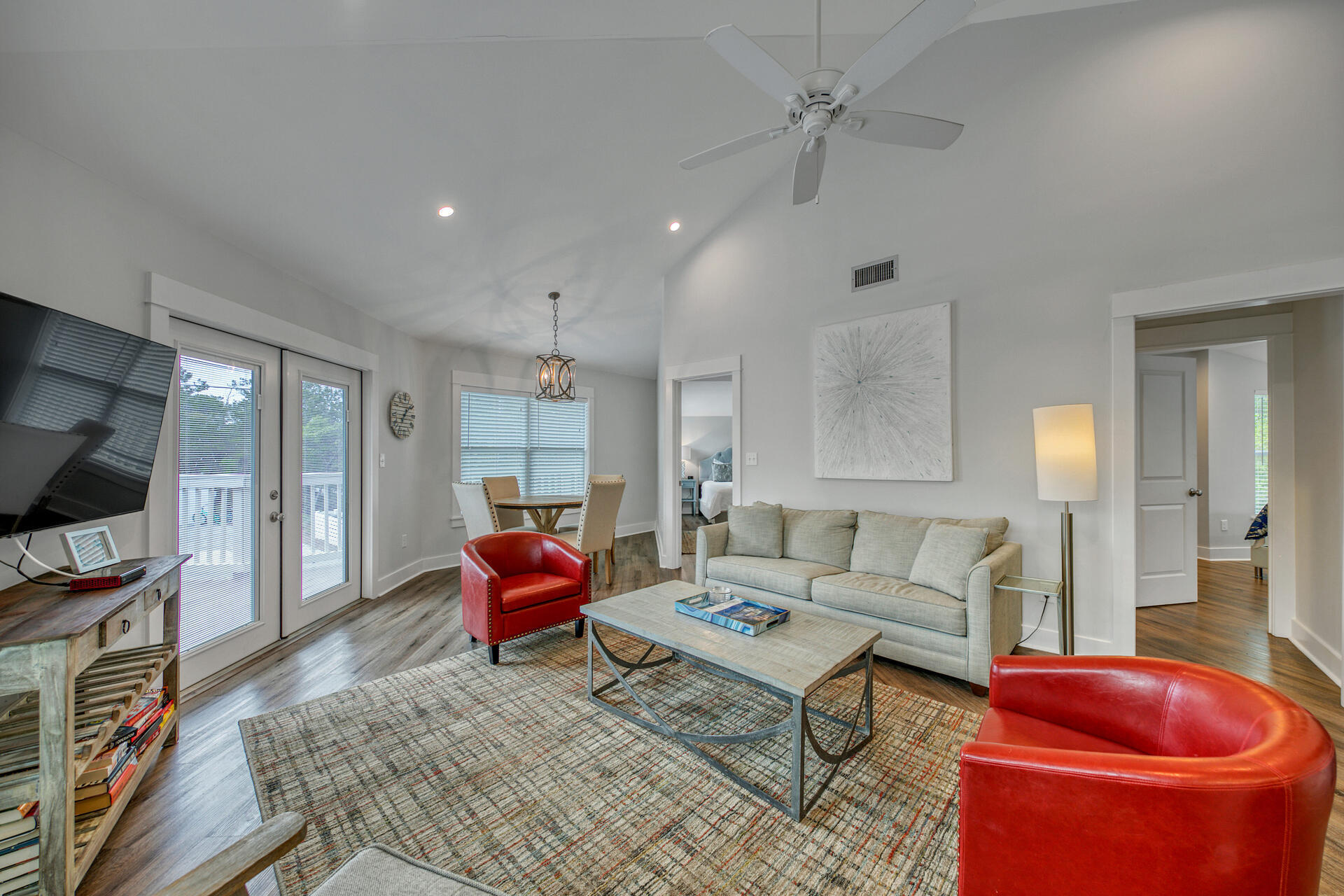 BLUE MOUNTAIN BEACH - Residential