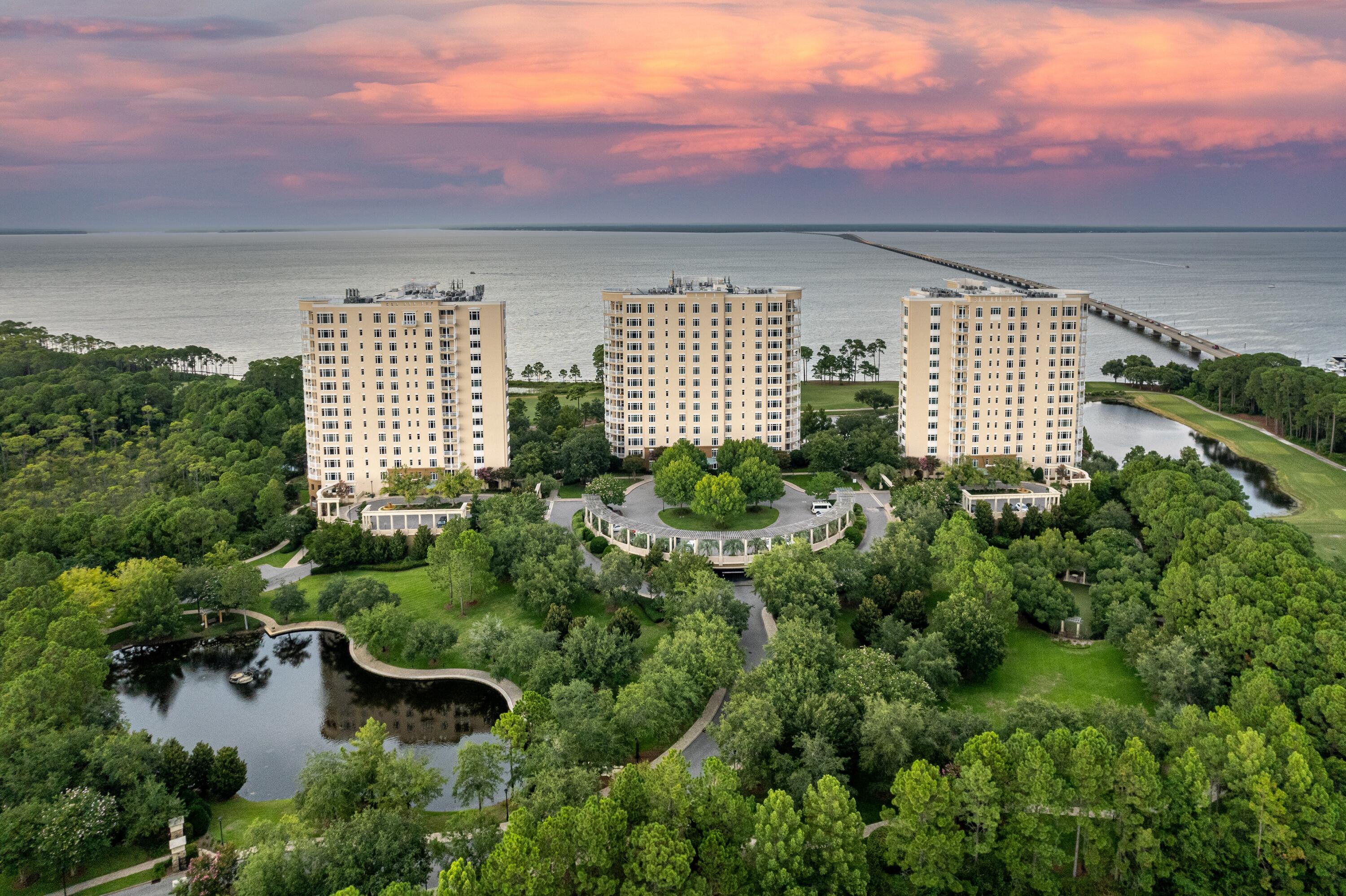 ONE WATER PLACE - Residential