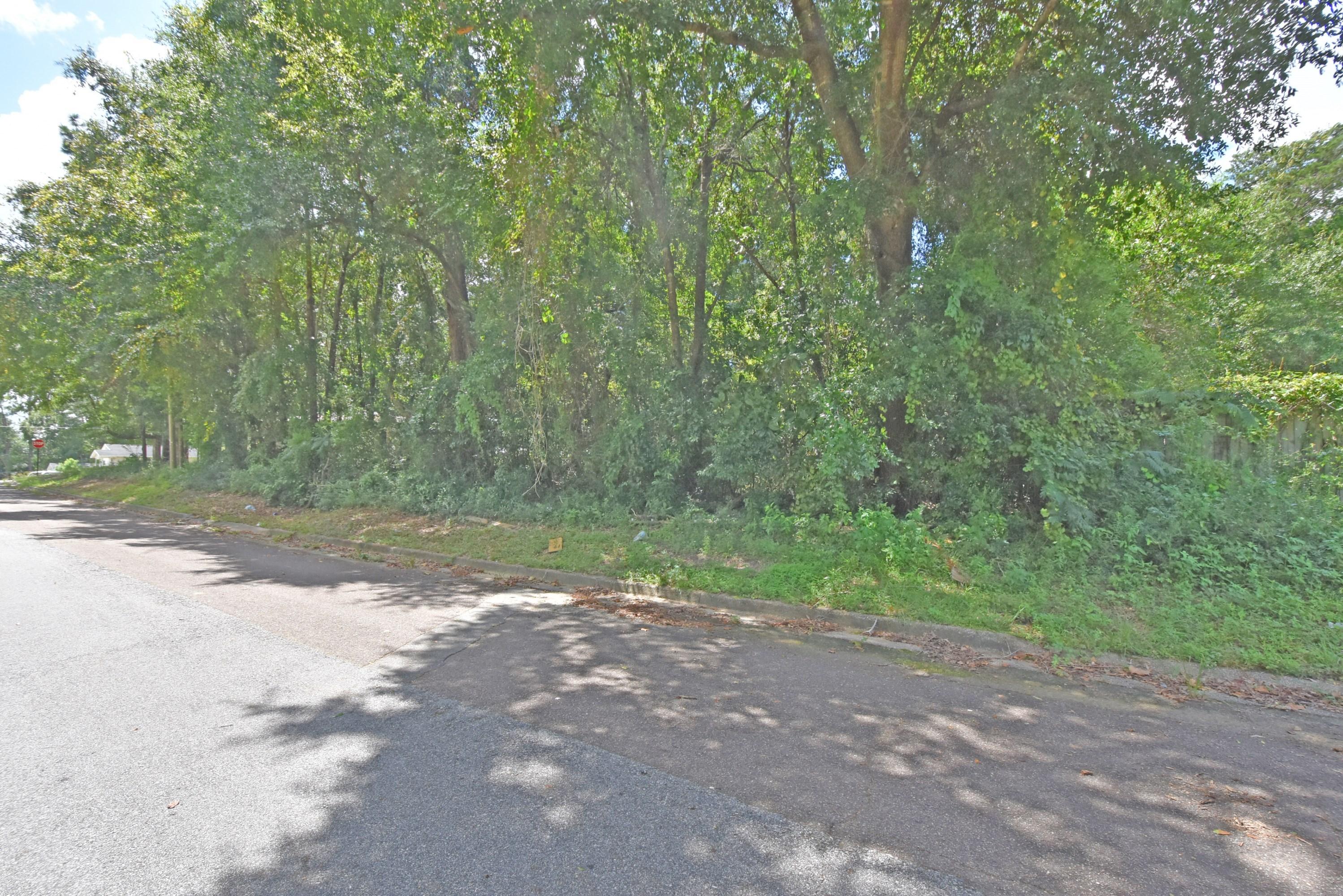 EDNEYS 3RD ADDN - Land