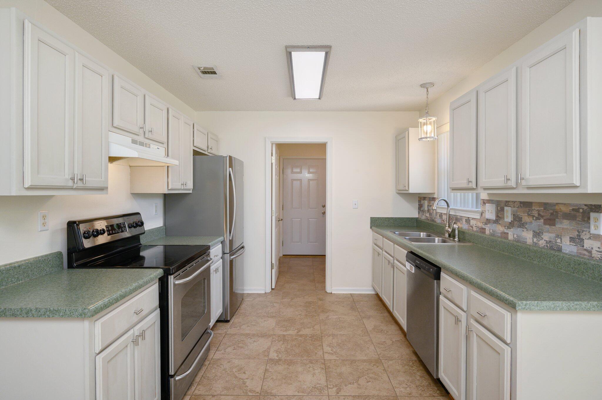 METES & BOUNDS - Residential Lease